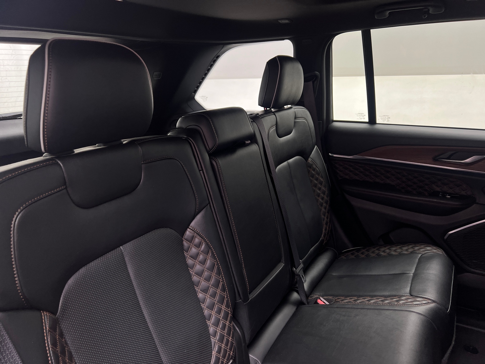 Thumbnail: 2022 Jeep Grand Cherokee - 5