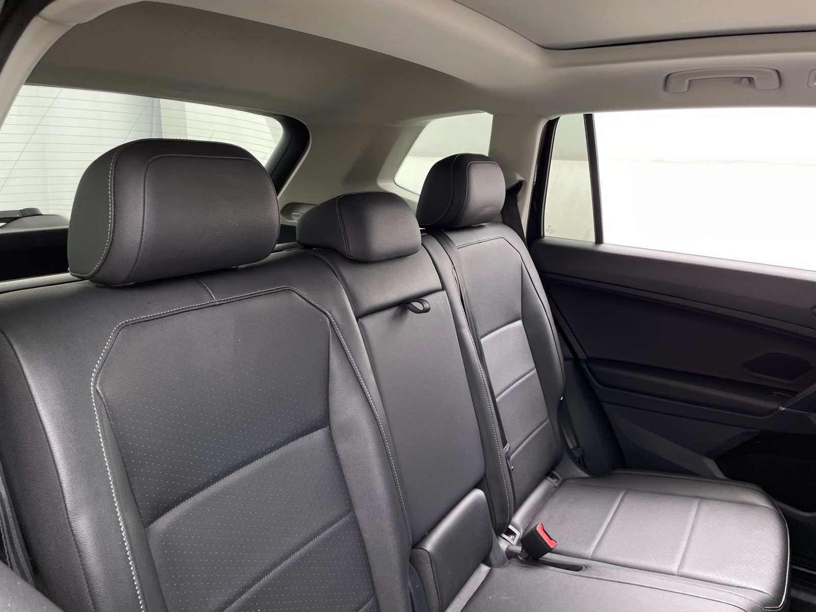 Thumbnail: 2020 Volkswagen Tiguan - 5