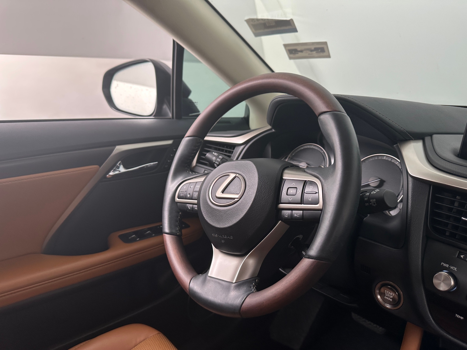 Thumbnail: 2022 Lexus RX - 4