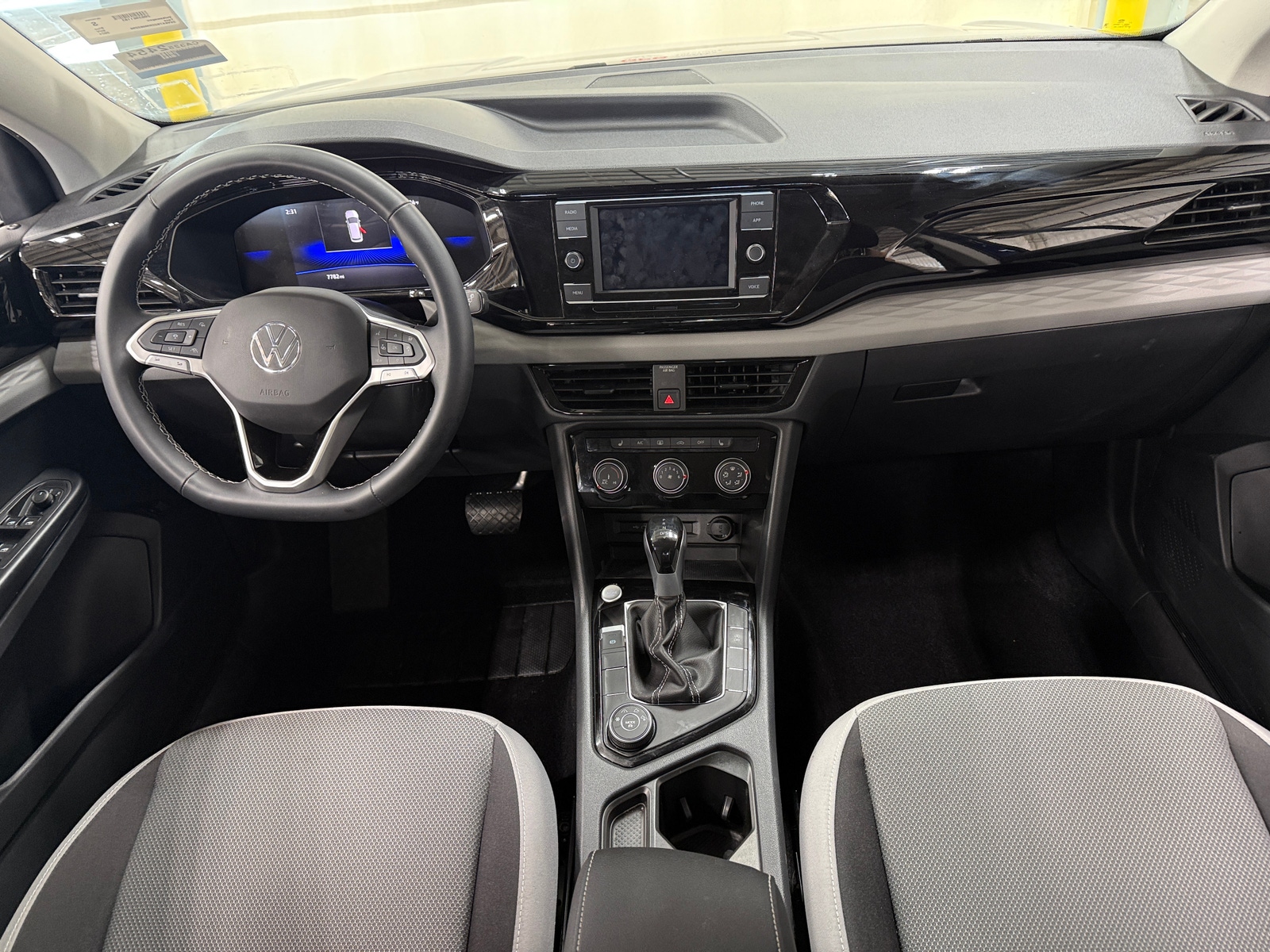 Thumbnail: 2024 Volkswagen Taos - 3