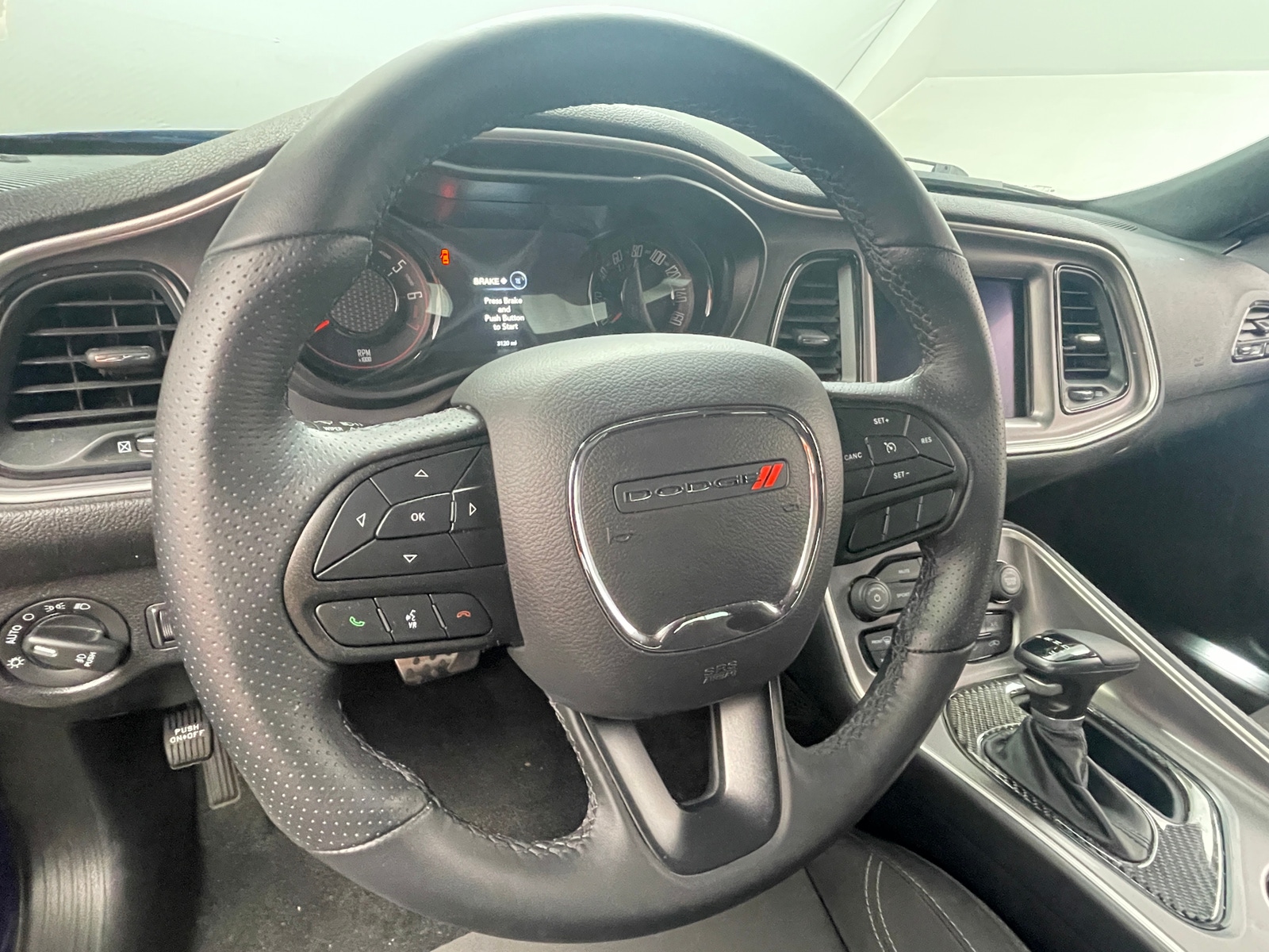 Thumbnail: 2022 Dodge Challenger - 4