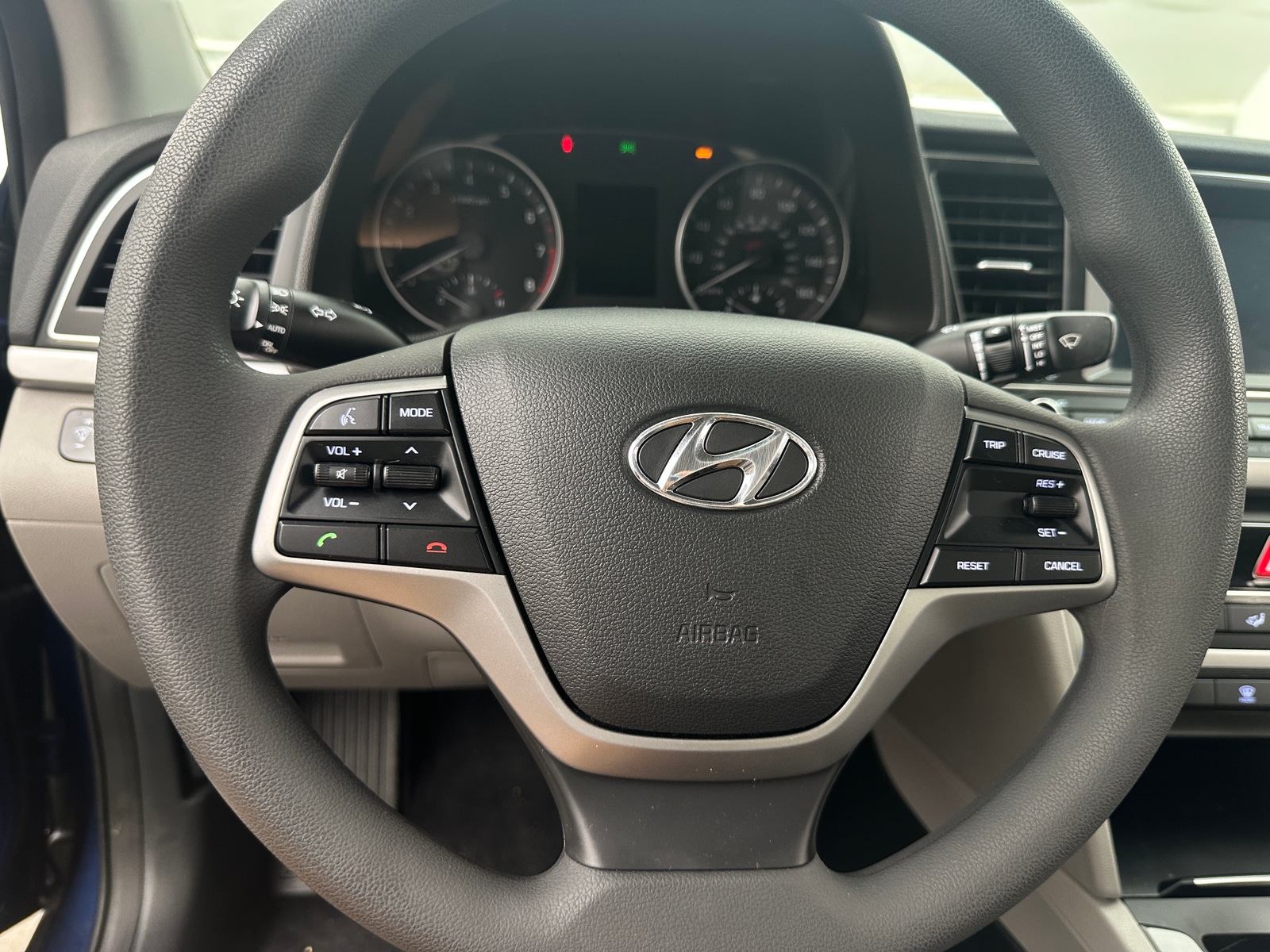 Thumbnail: 2017 Hyundai Elantra - 5