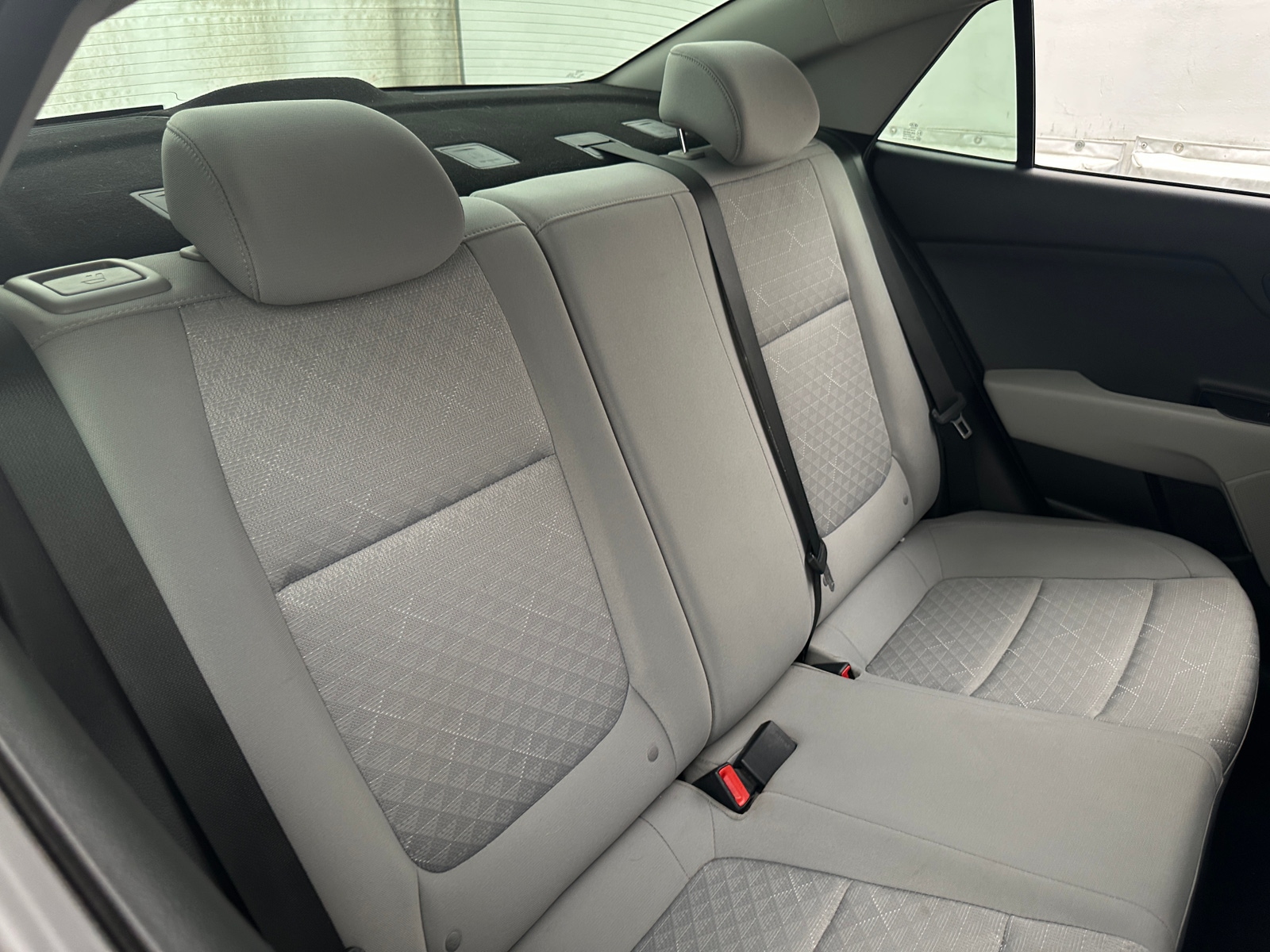 Thumbnail: 2019 Kia Rio - 6
