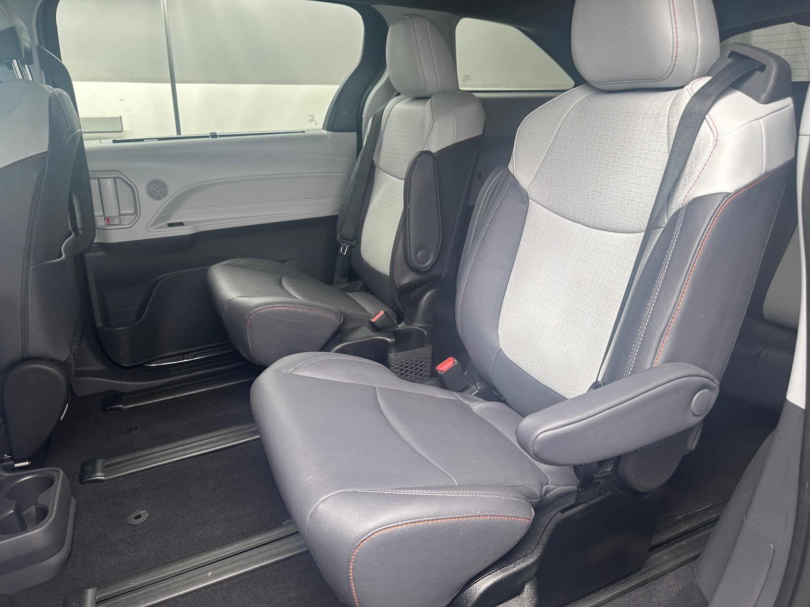 Thumbnail: 2024 Toyota Sienna - 5