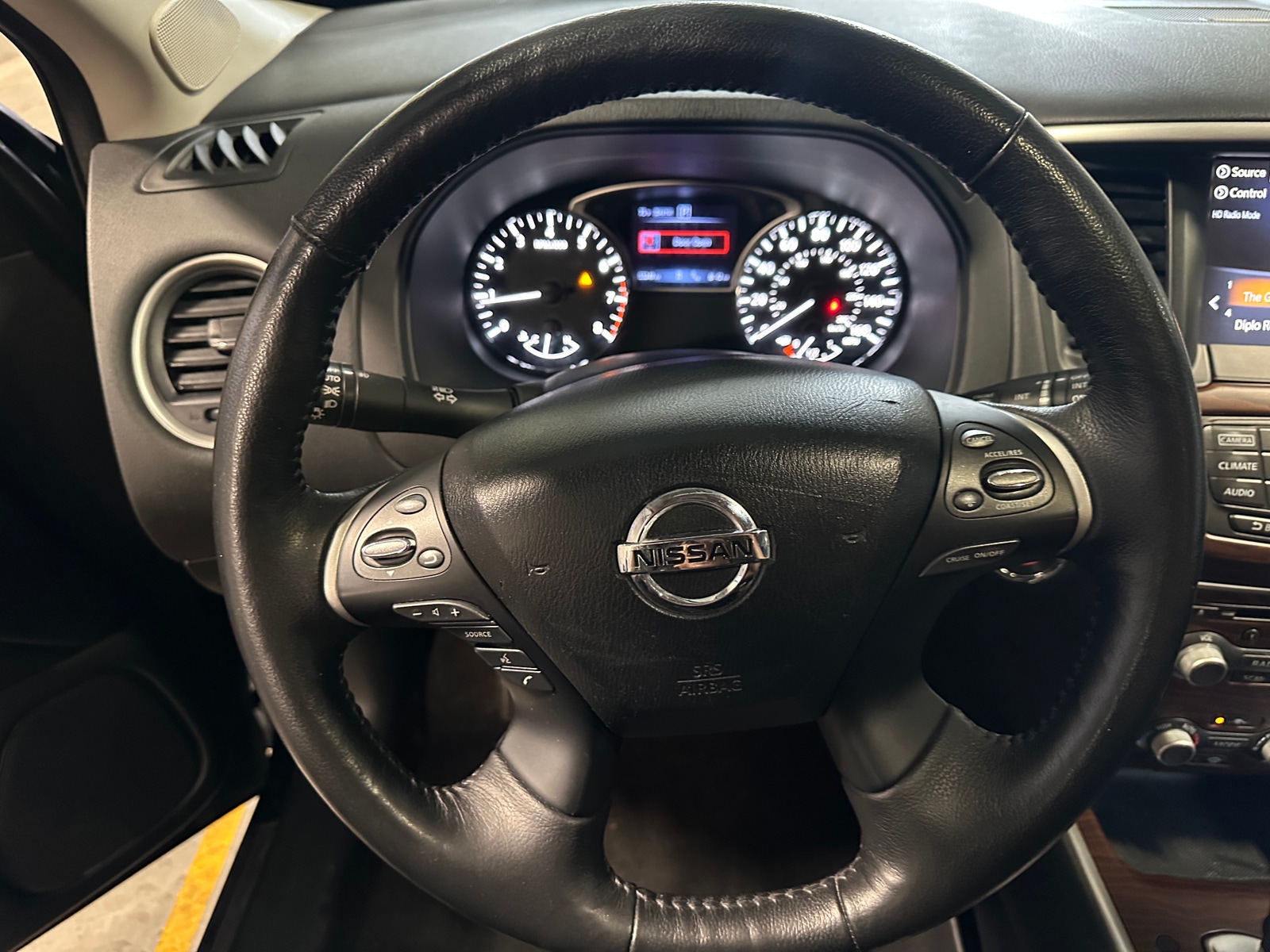 Thumbnail: 2020 Nissan Pathfinder - 4