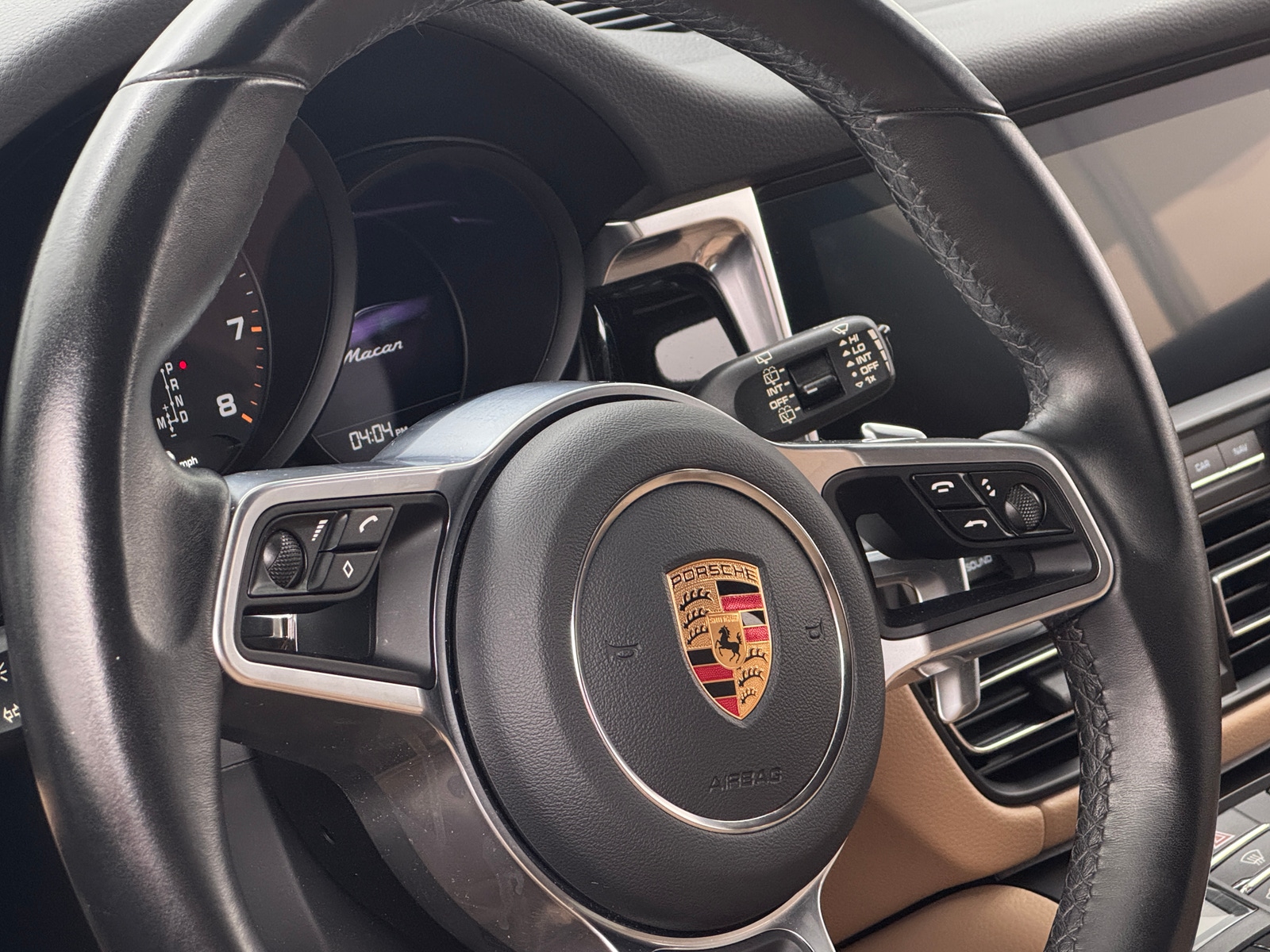 Thumbnail: 2020 Porsche Macan - 4