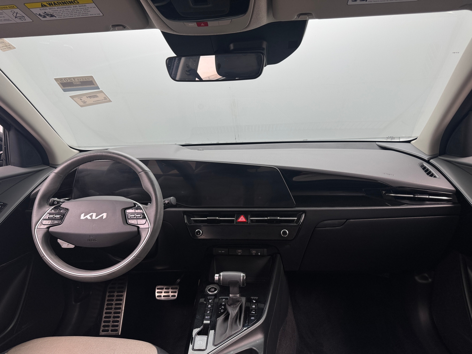 Thumbnail: 2023 Kia Niro - 2