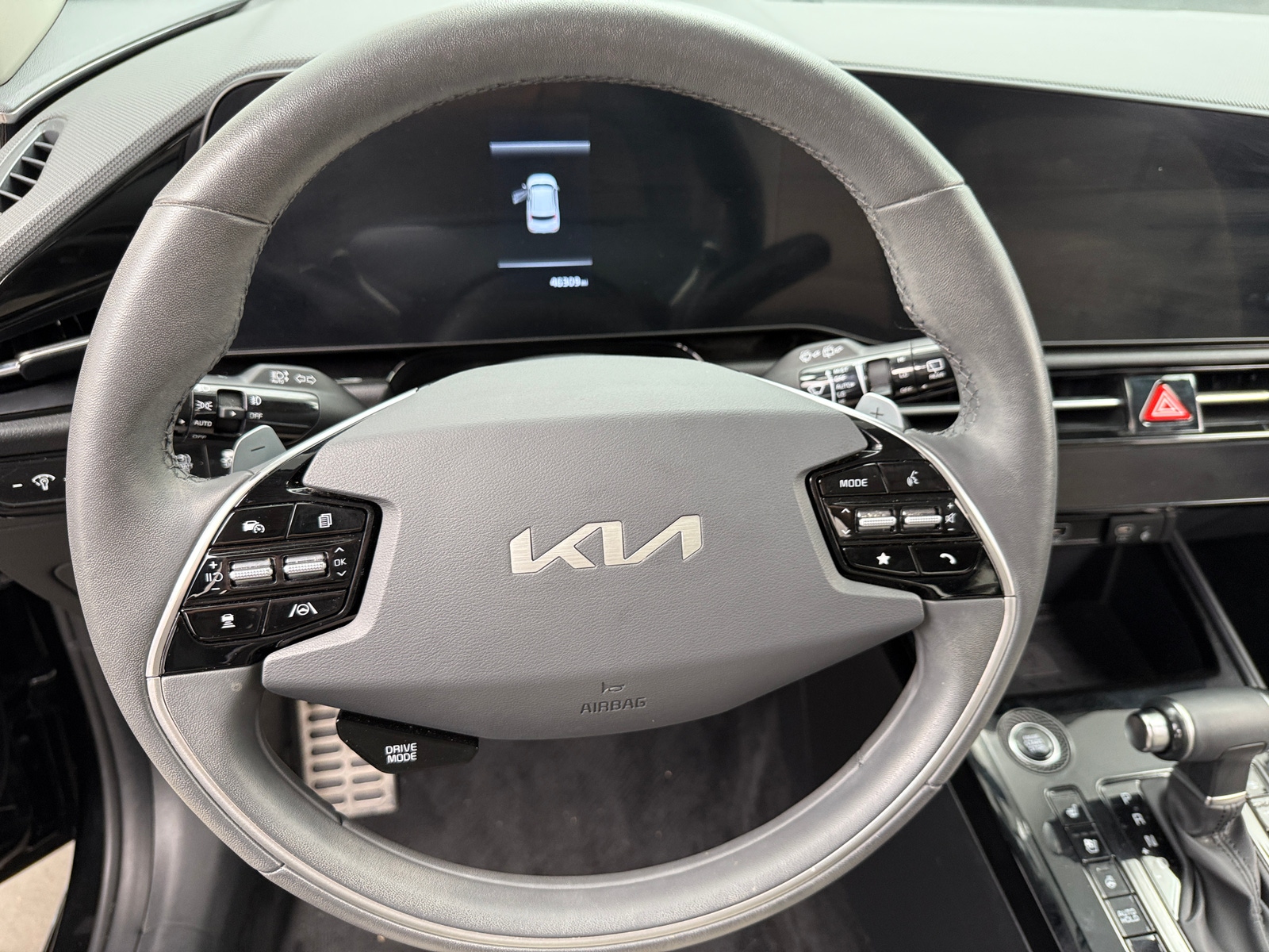 Thumbnail: 2023 Kia Niro - 4