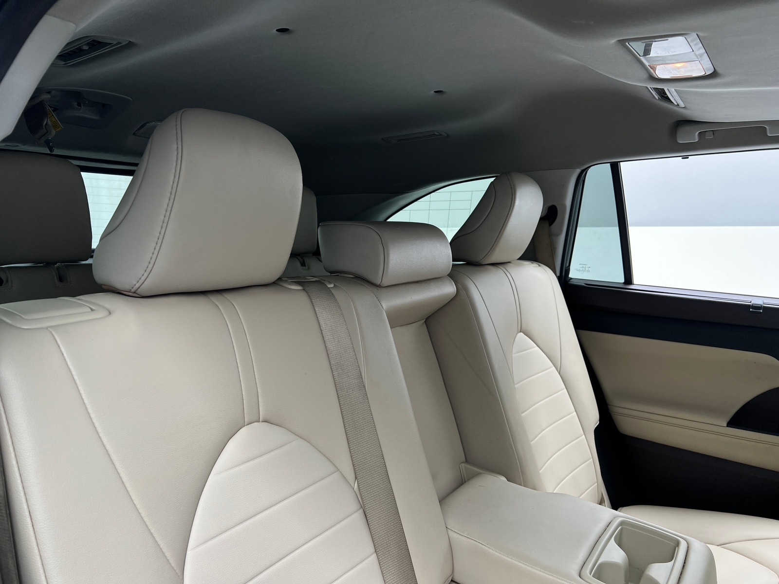 Thumbnail: 2022 Toyota Highlander - 5