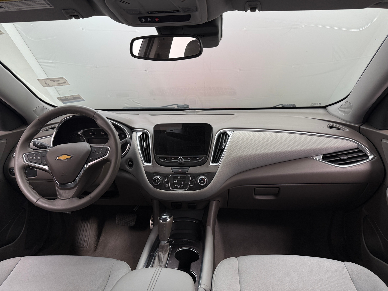 Thumbnail: 2016 Chevrolet Malibu - 3