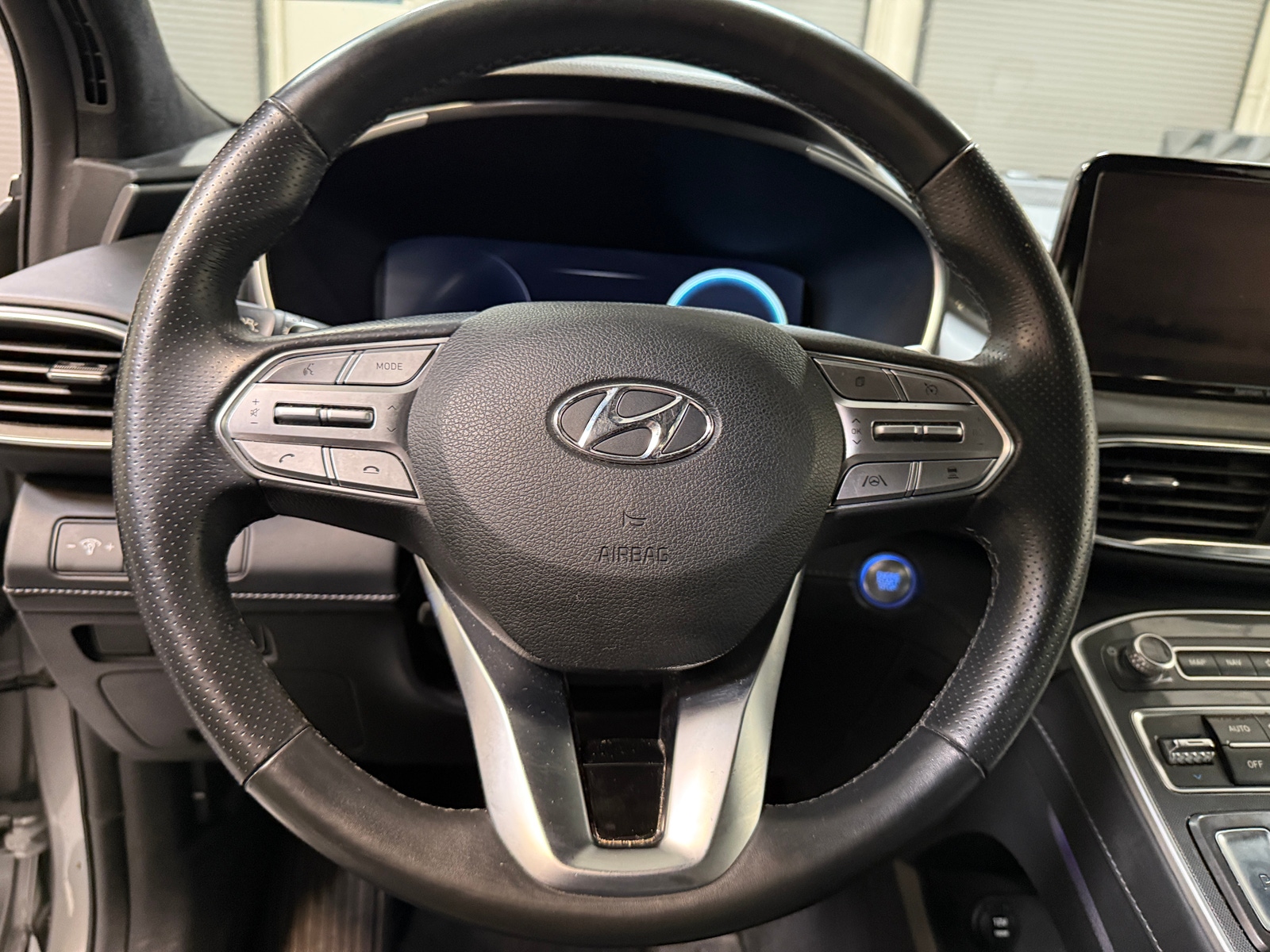 Thumbnail: 2021 Hyundai Santa Fe - 4