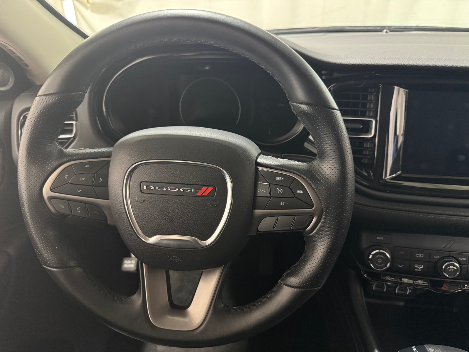 Thumbnail: 2022 Dodge Durango - 5