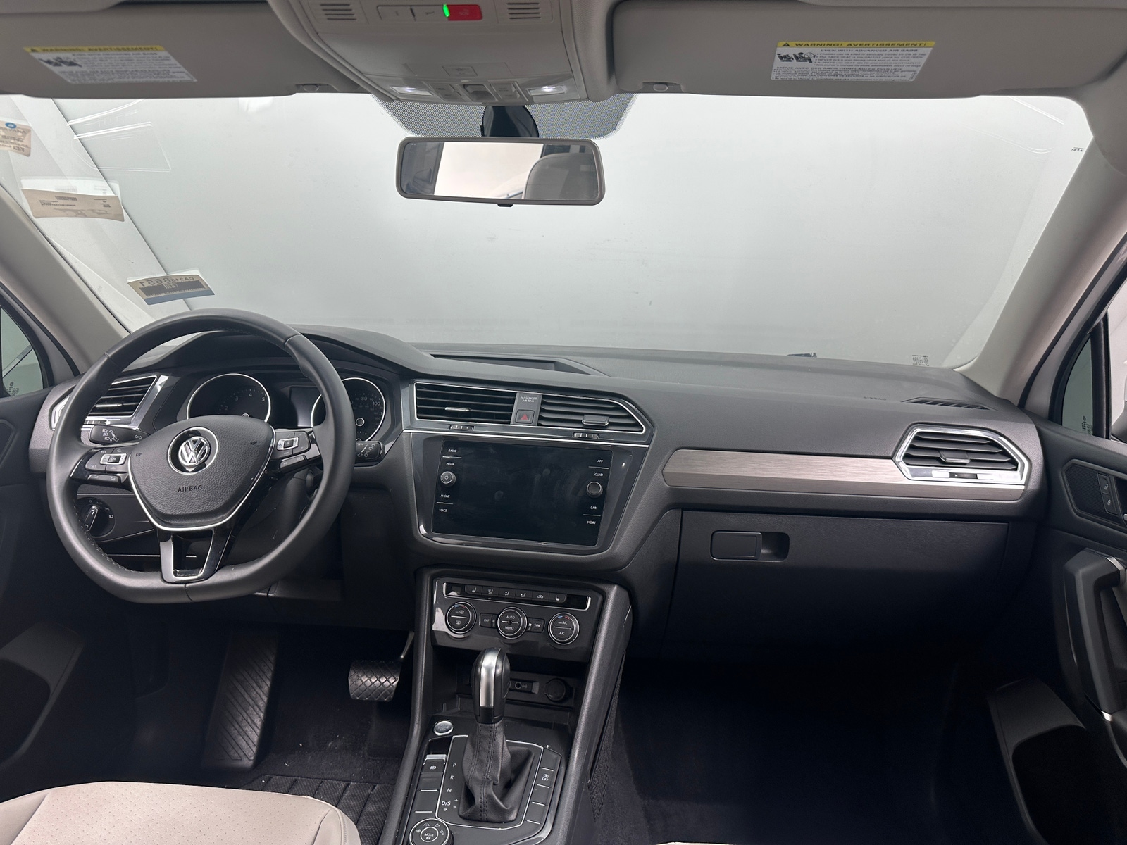 Thumbnail: 2020 Volkswagen Tiguan - 2