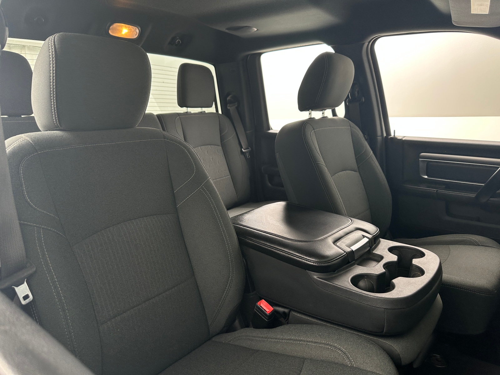 Thumbnail: 2022 RAM 1500 Classic - 2