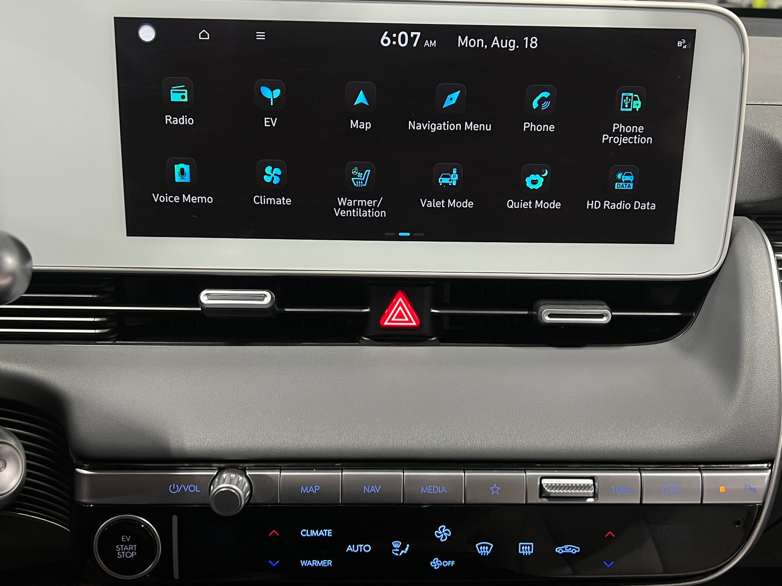 Thumbnail: 2023 Hyundai Ioniq 5 - 3