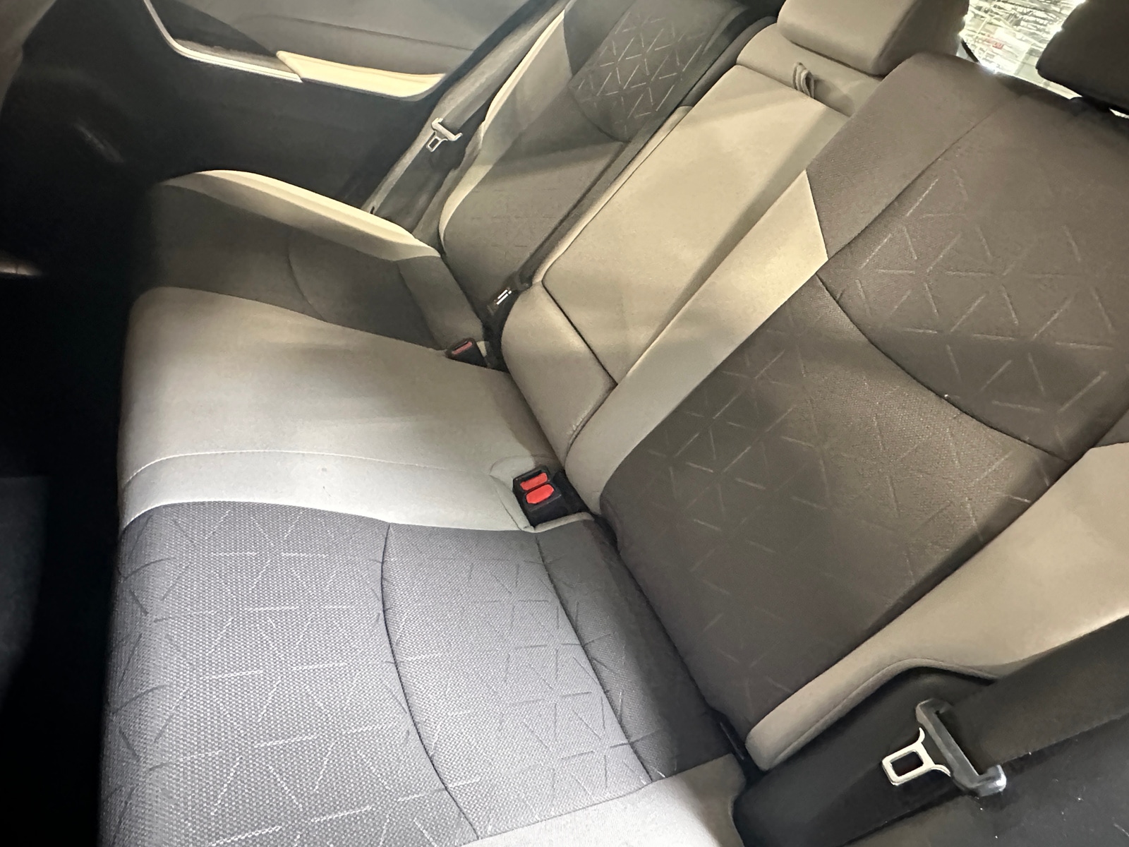 Thumbnail: 2021 Toyota RAV4 - 6