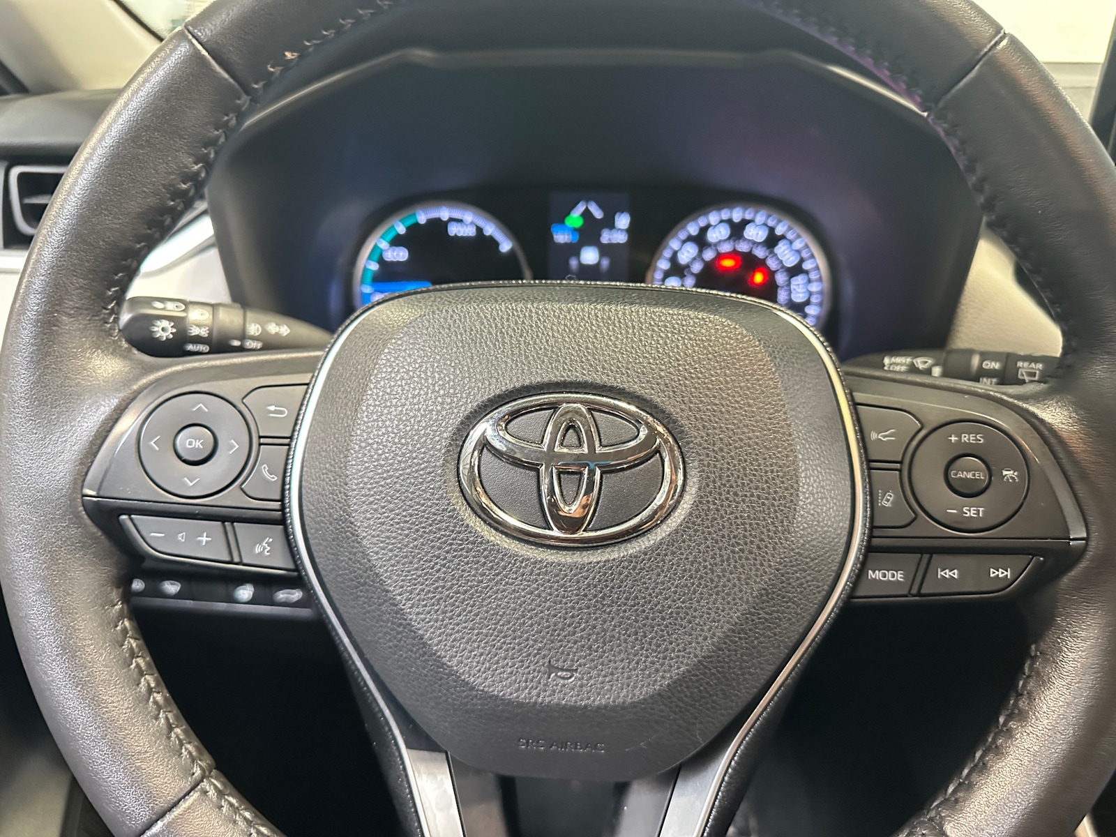 Thumbnail: 2021 Toyota RAV4 - 5