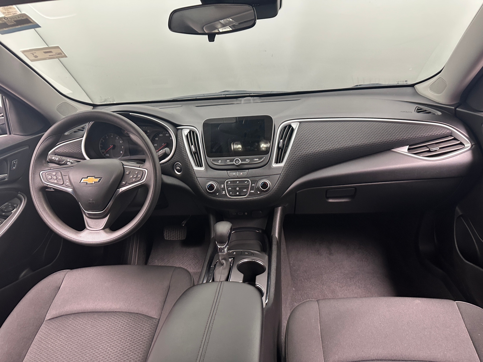 Thumbnail: 2024 Chevrolet Malibu - 3