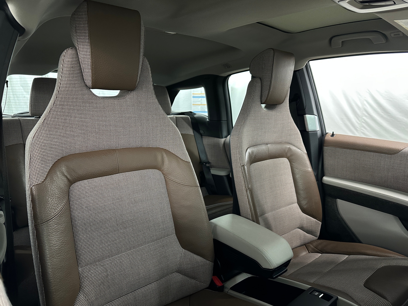 Thumbnail: 2018 BMW i3 - 2