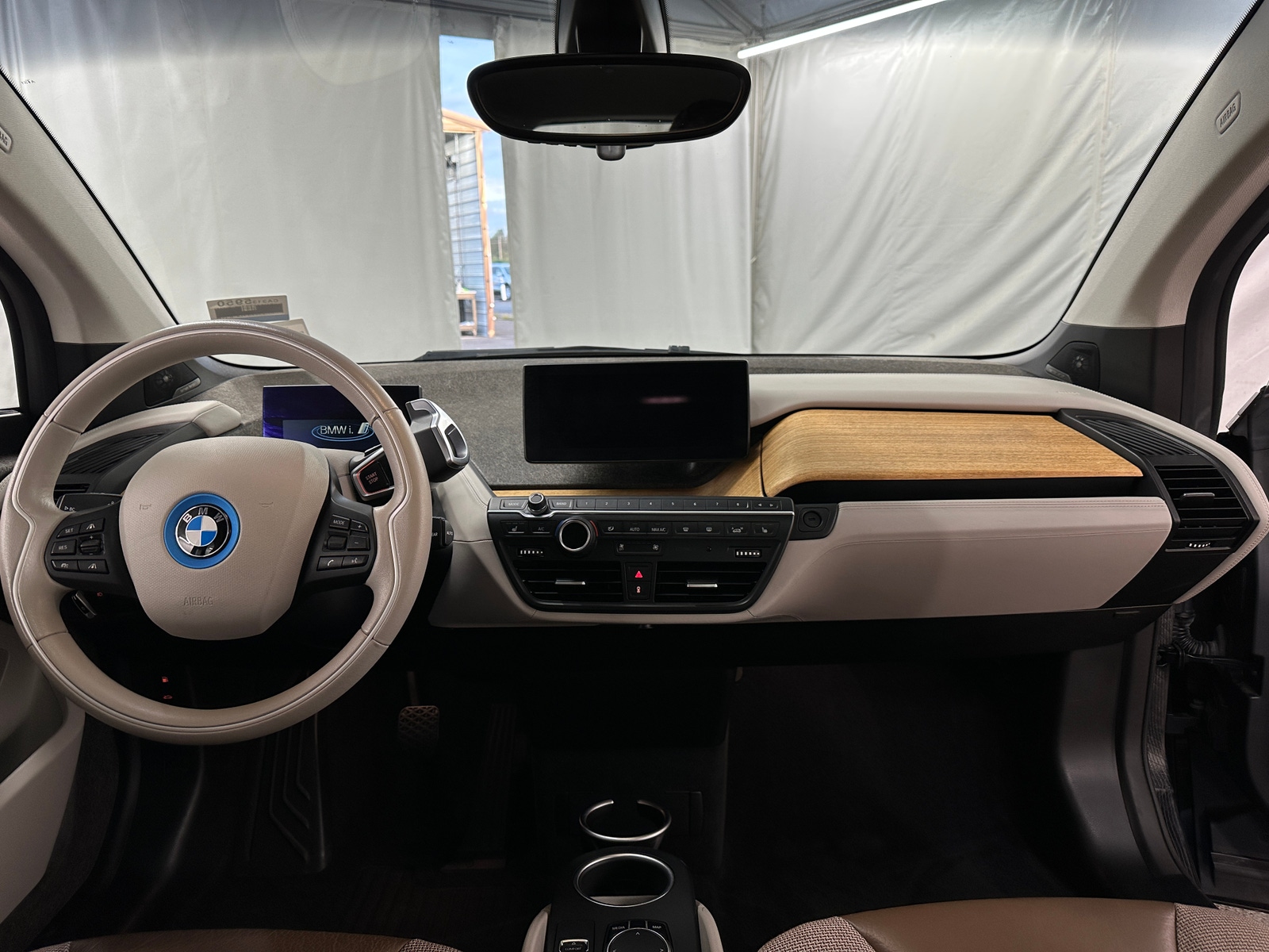 Thumbnail: 2018 BMW i3 - 3