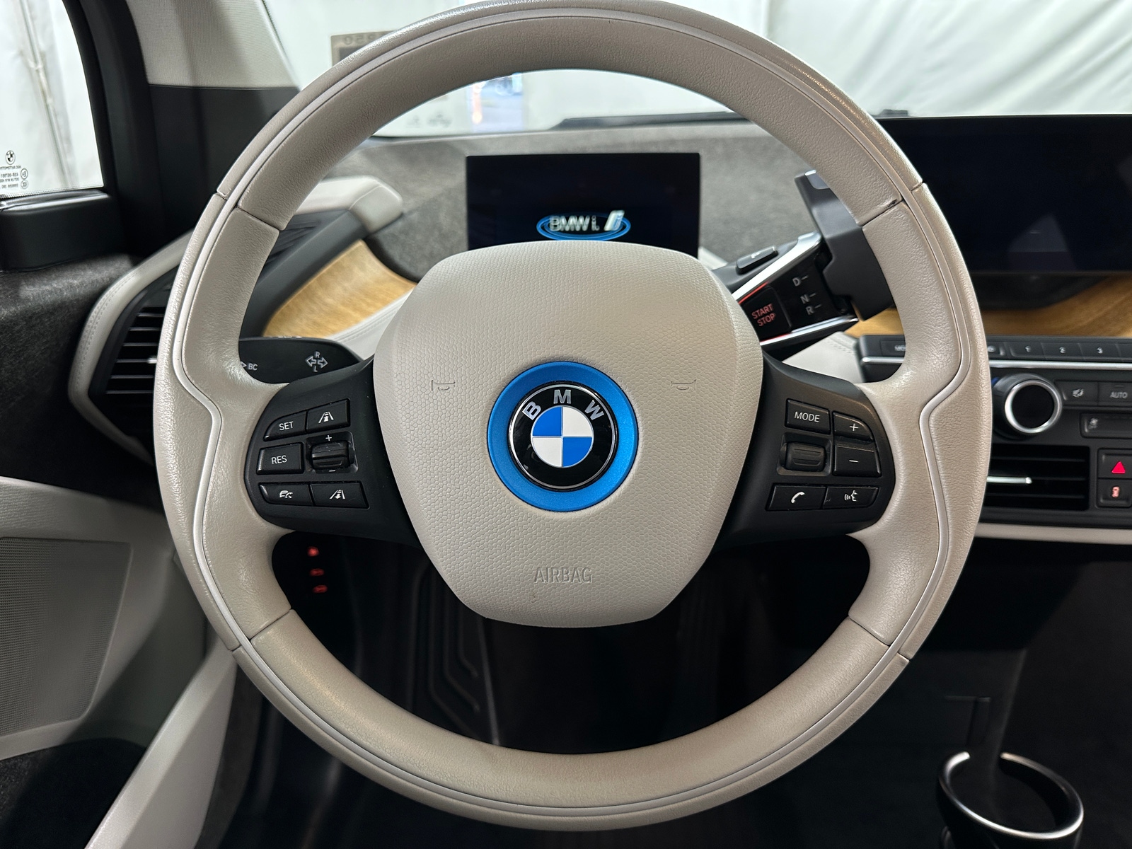 Thumbnail: 2018 BMW i3 - 5