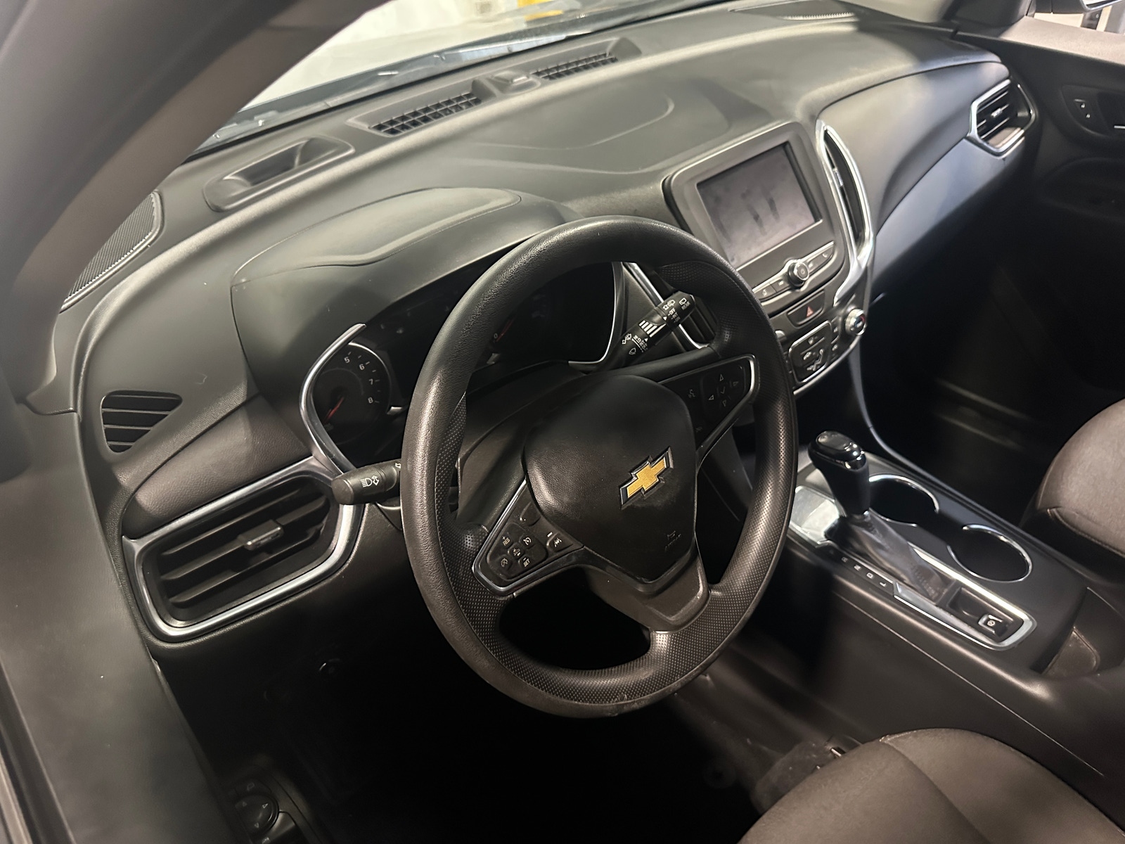 Thumbnail: 2021 Chevrolet Equinox - 3