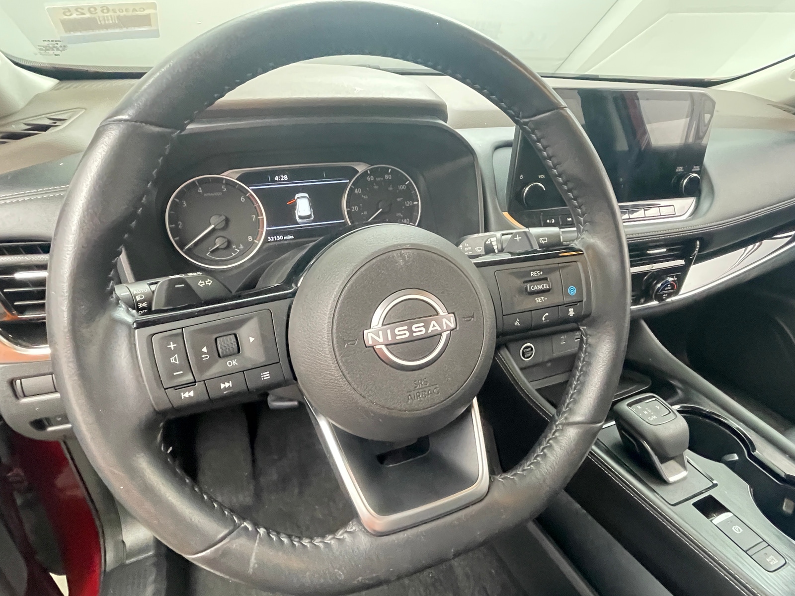 Thumbnail: 2022 Nissan Rogue - 4