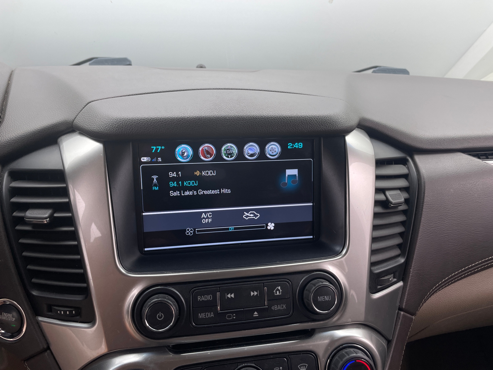 Thumbnail: 2020 Chevrolet Tahoe - 3