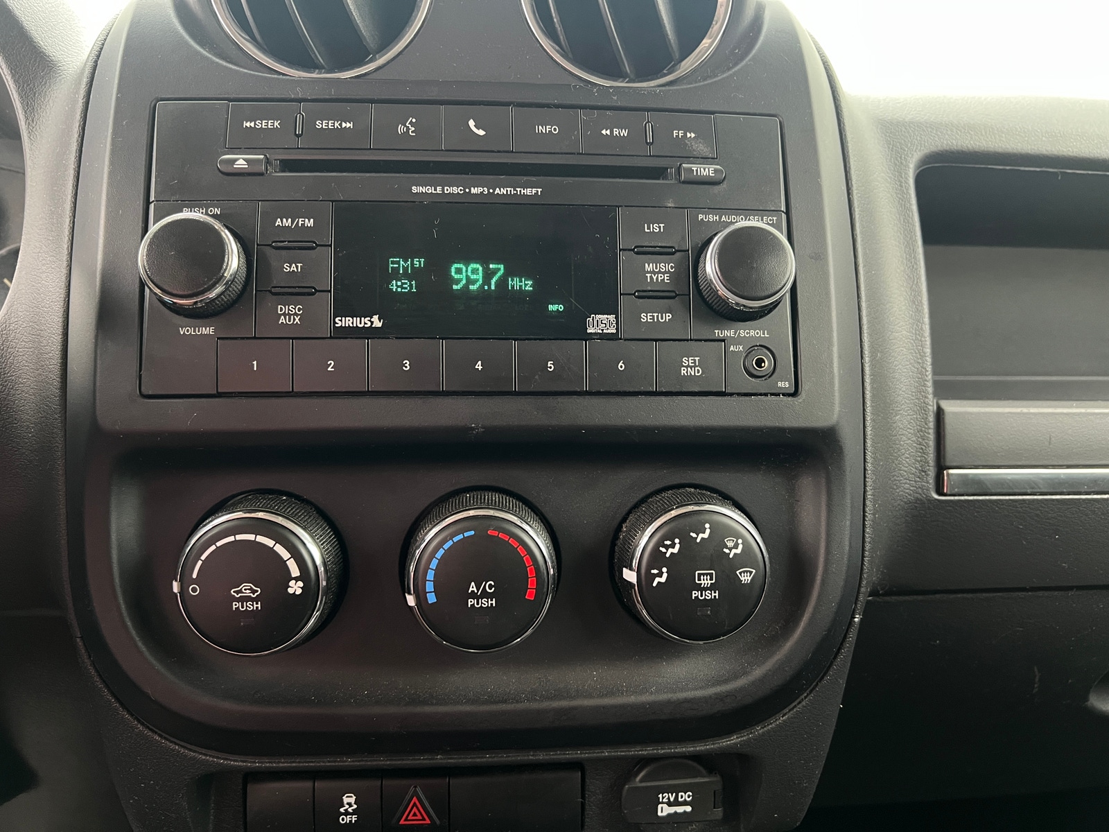 Thumbnail: 2016 Jeep Patriot - 4
