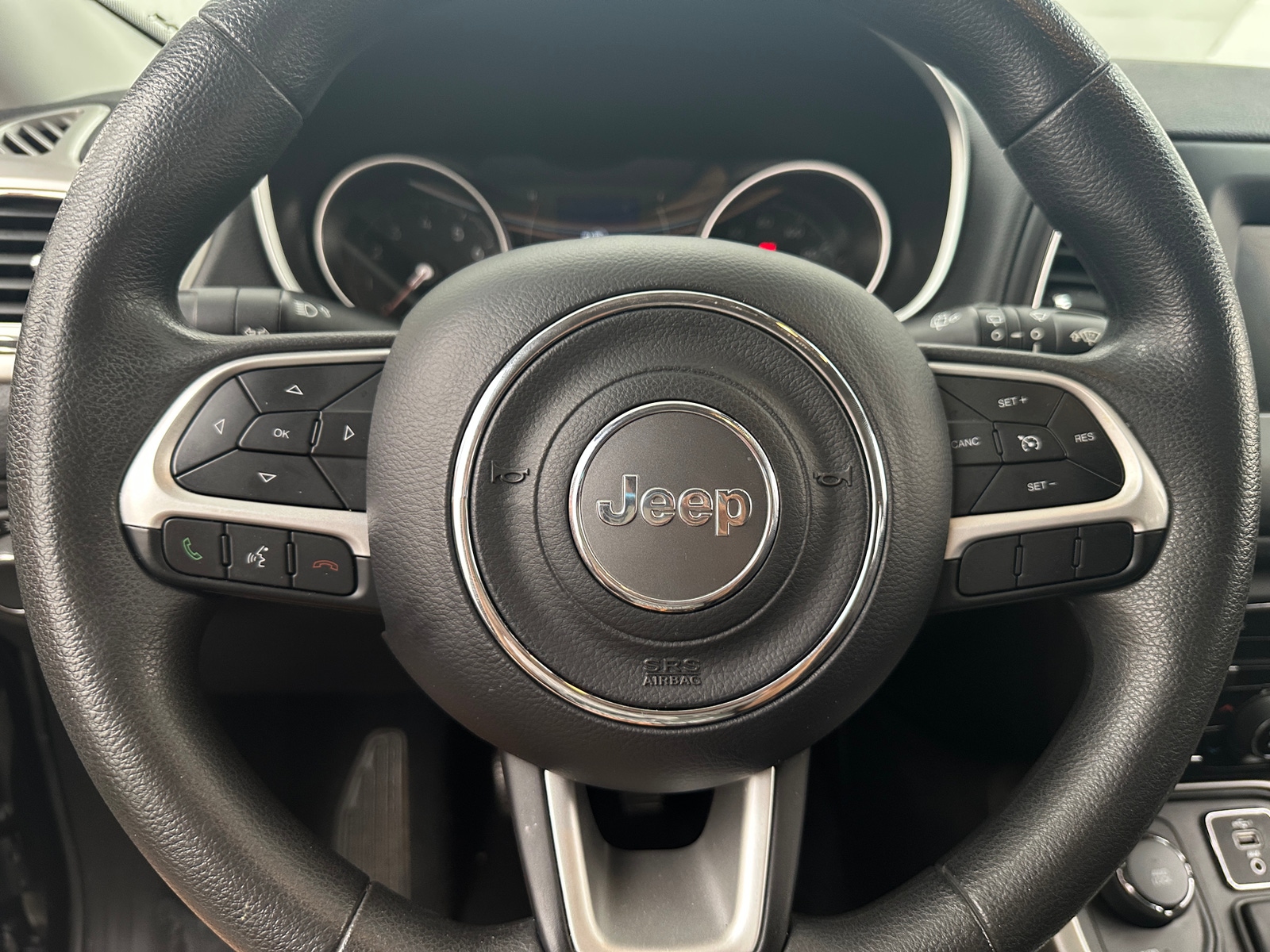 Thumbnail: 2020 Jeep Compass - 5