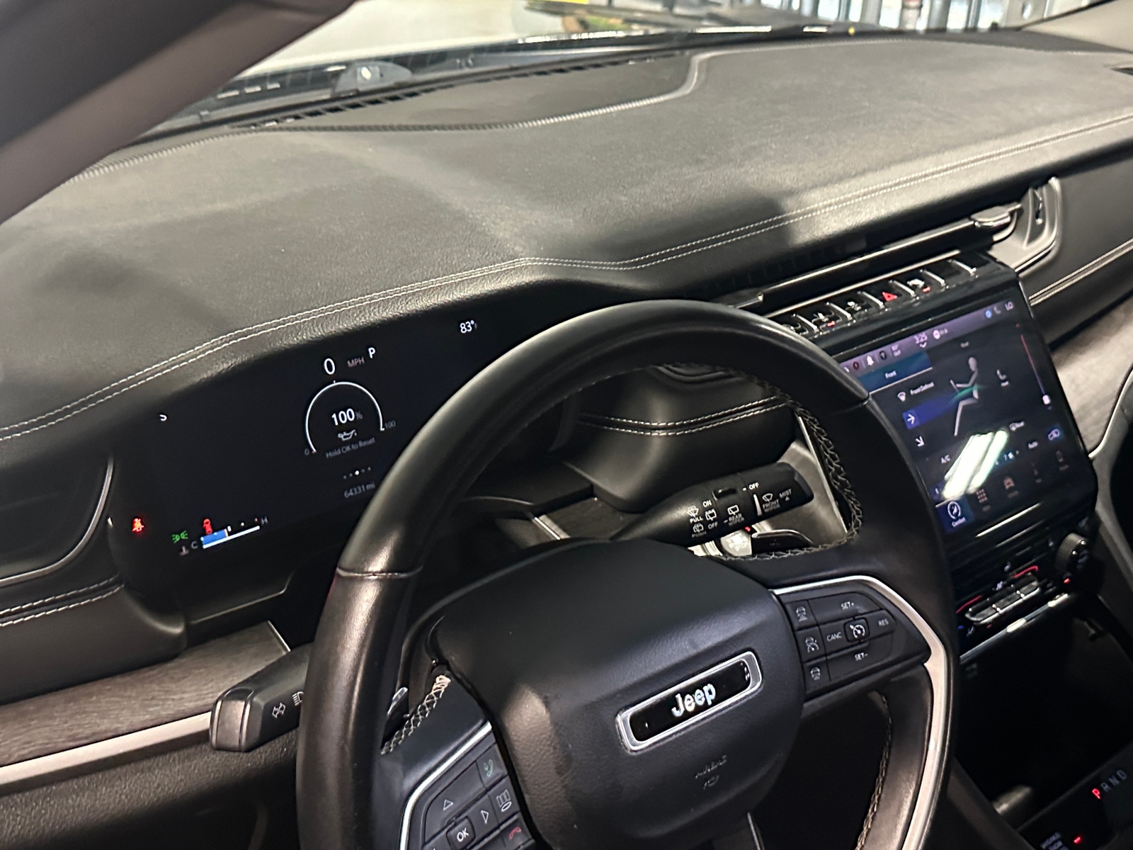 Thumbnail: 2022 Jeep Grand Cherokee L - 2