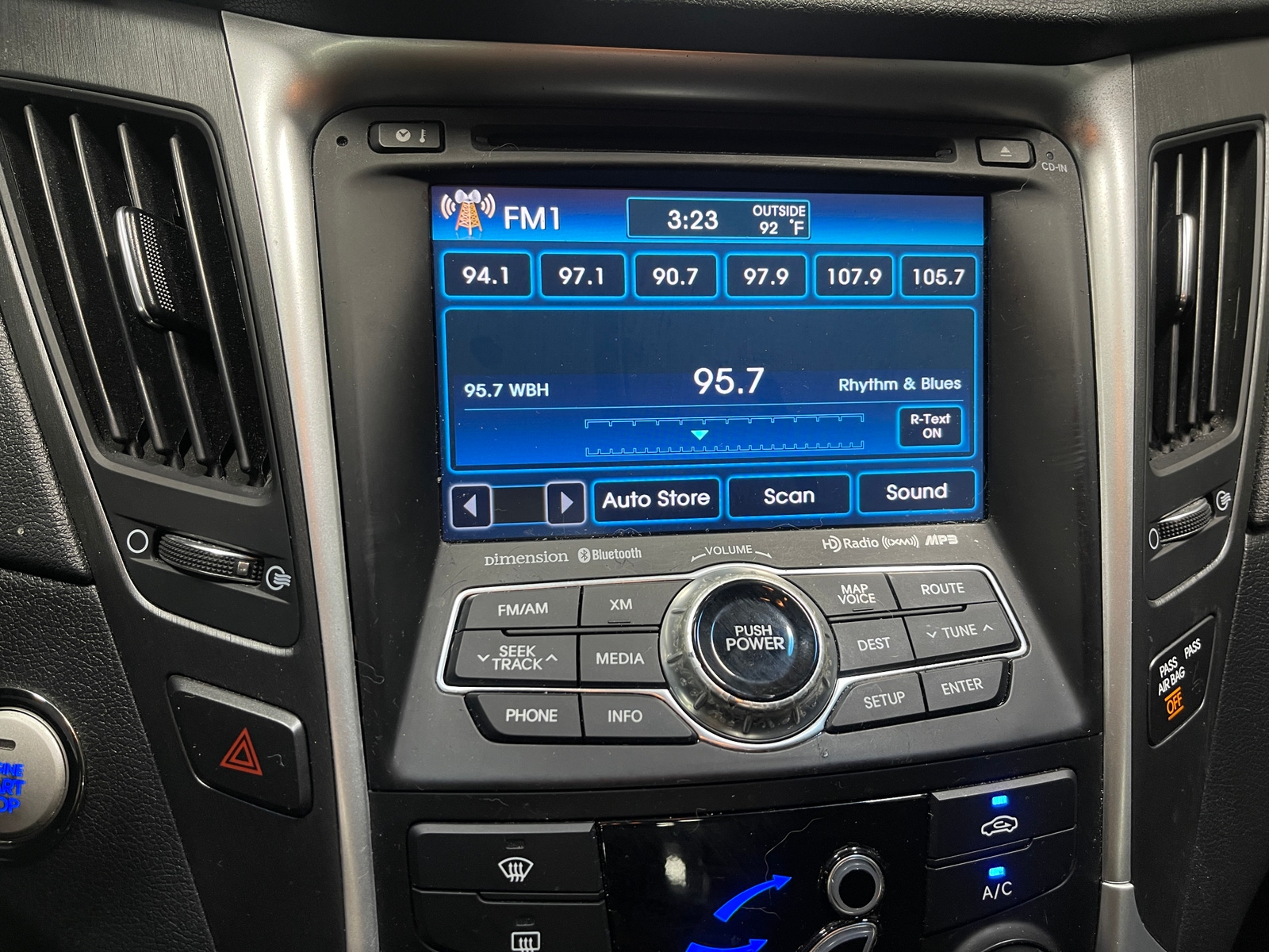 Thumbnail: 2013 Hyundai Sonata - 3