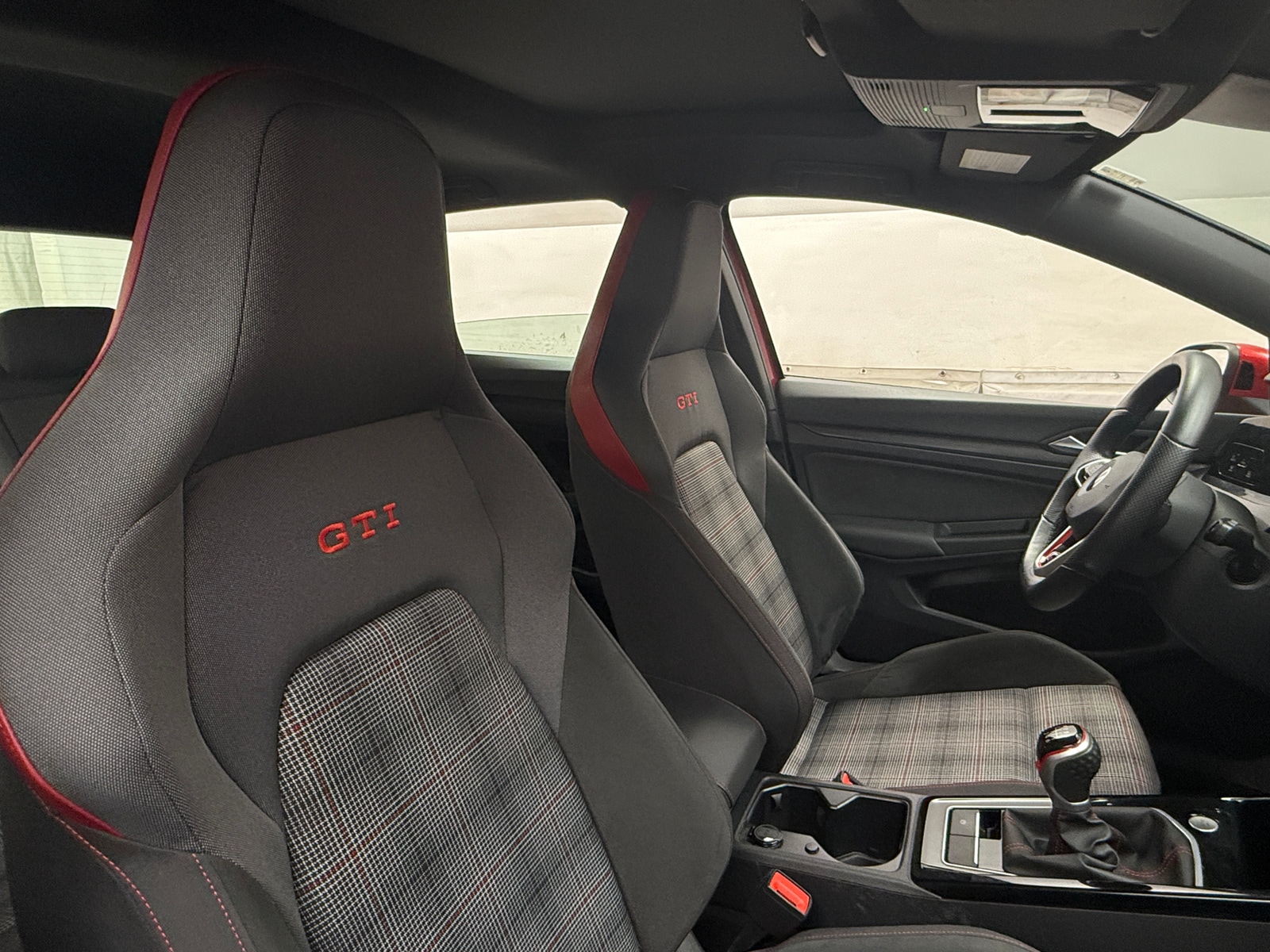 Thumbnail: 2023 Volkswagen Golf - 2