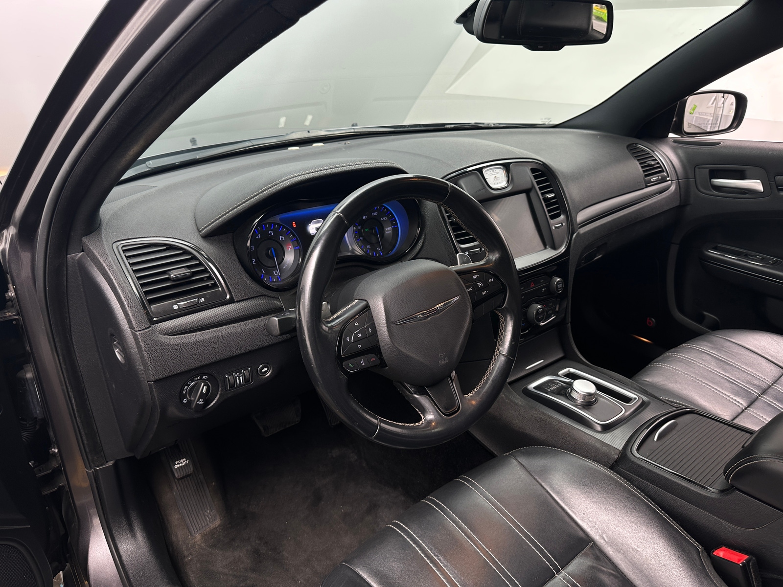 Thumbnail: 2015 Chrysler 300 - 2