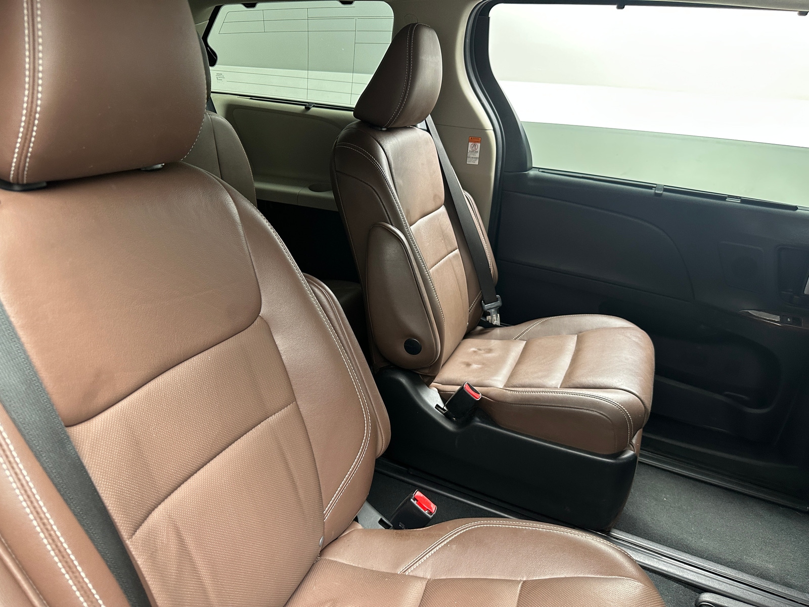 Thumbnail: 2020 Toyota Sienna - 5