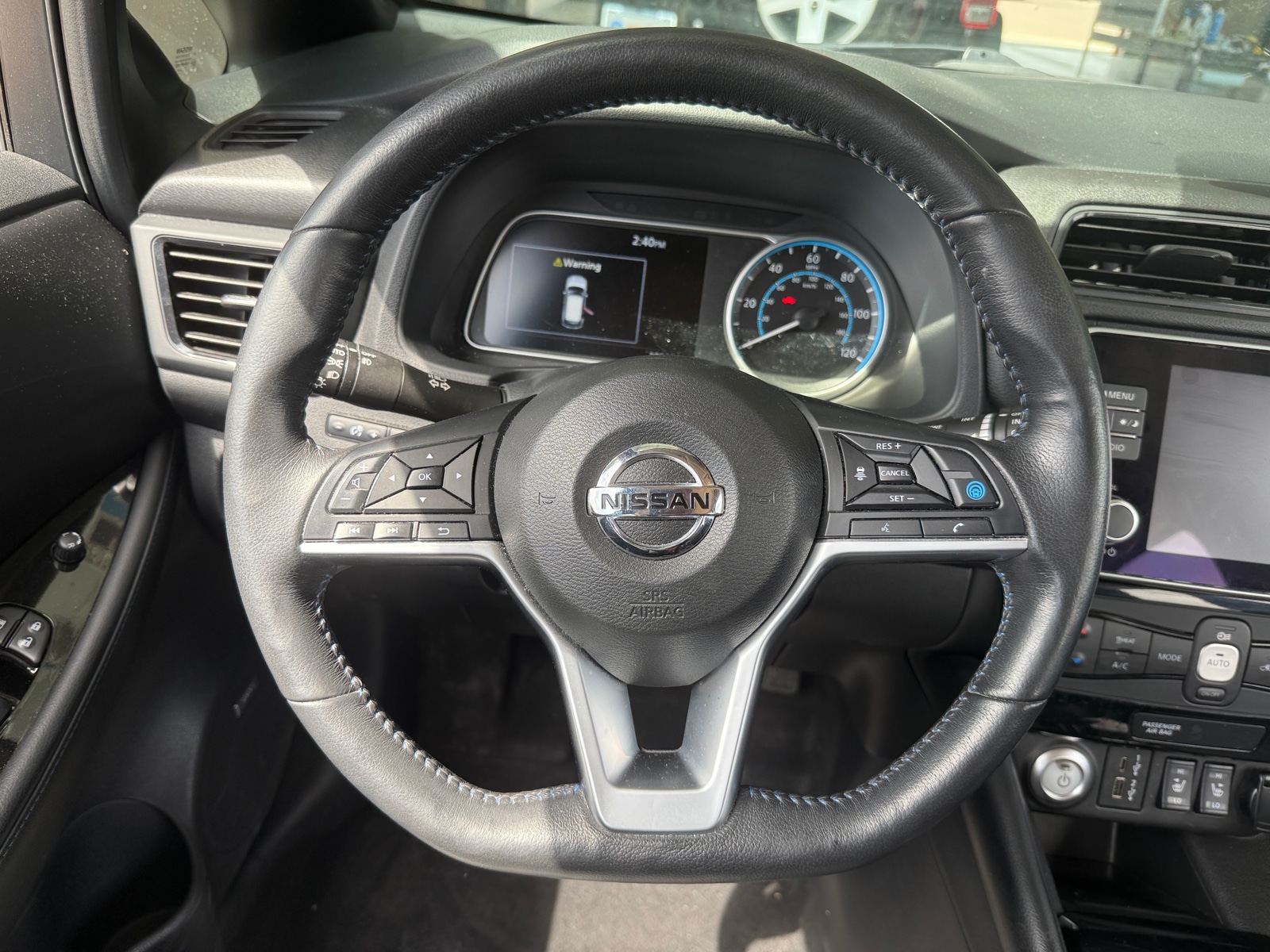 Thumbnail: 2020 Nissan Leaf - 4