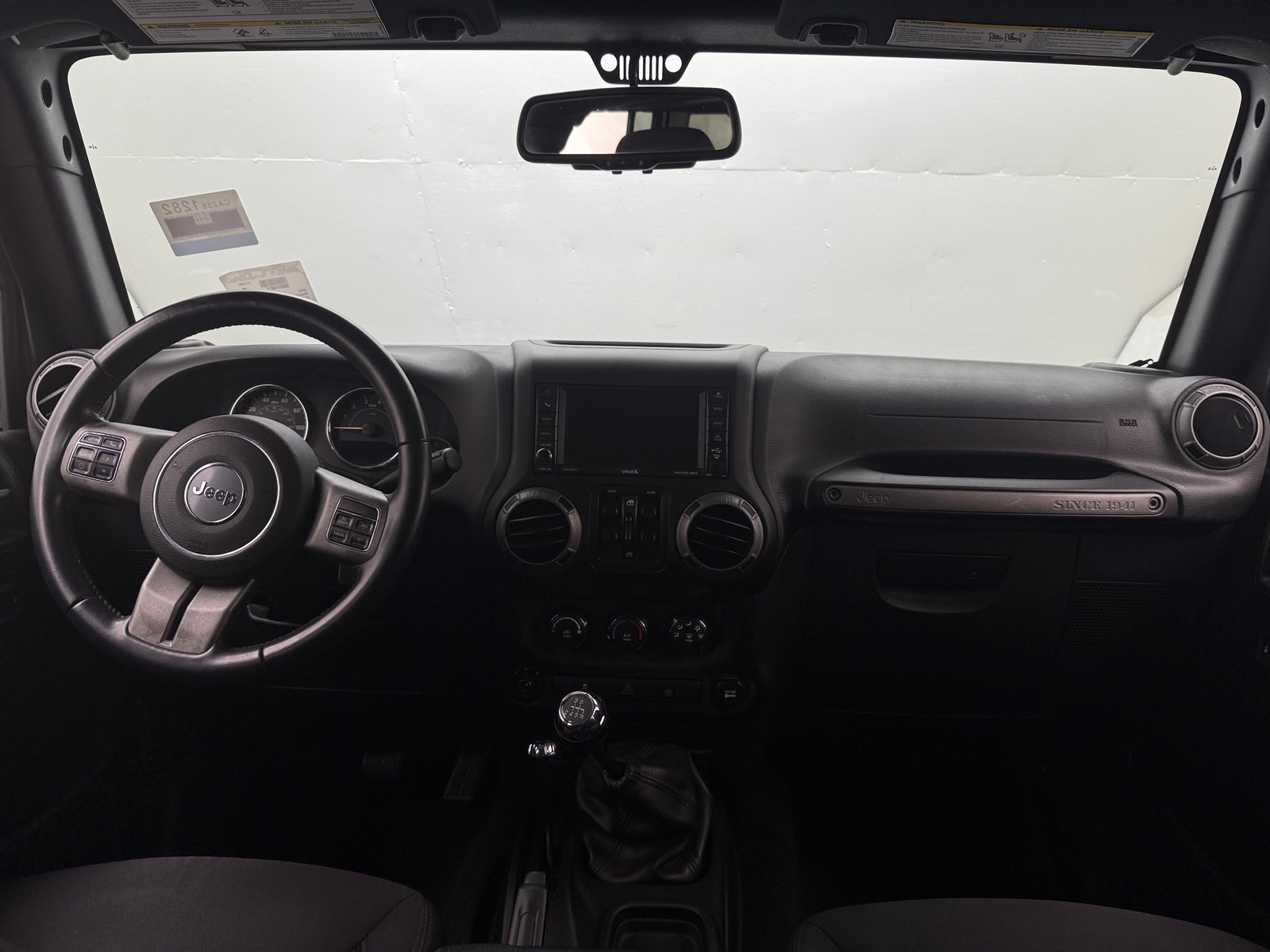 Thumbnail: 2017 Jeep Wrangler - 3