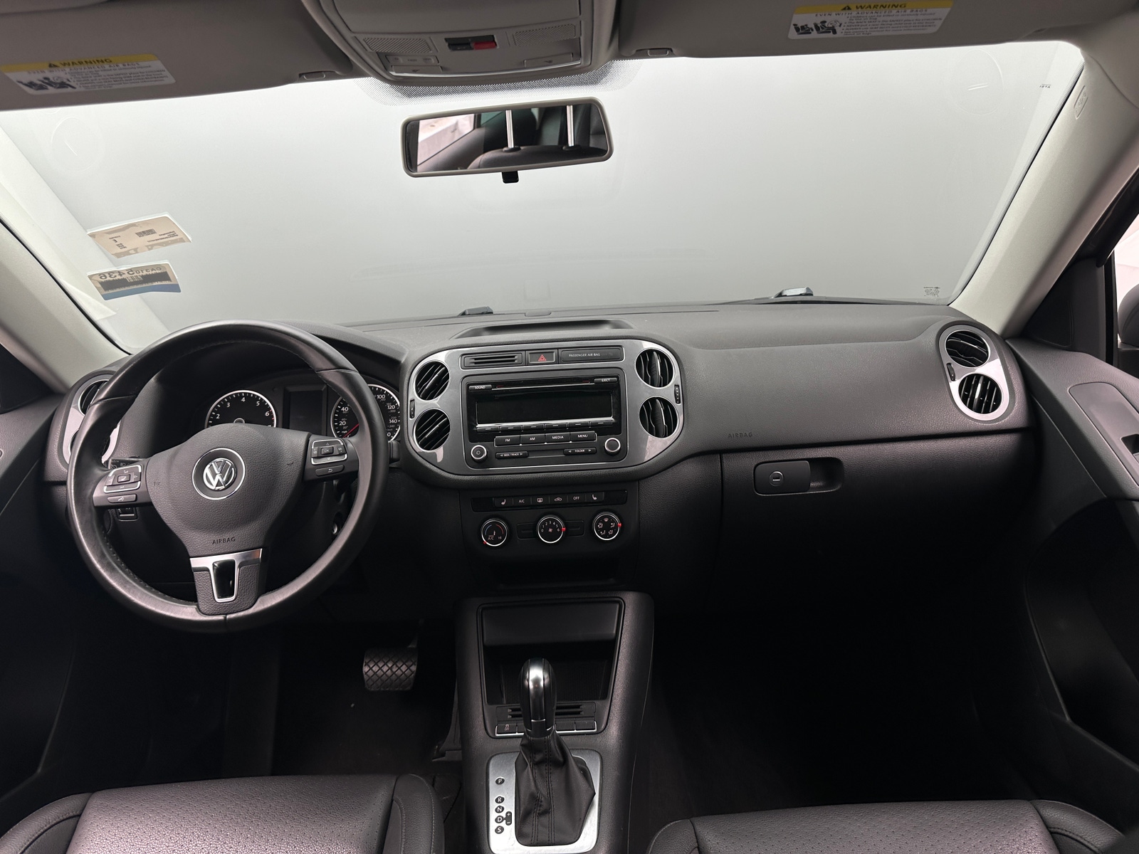 Thumbnail: 2014 Volkswagen Tiguan - 3
