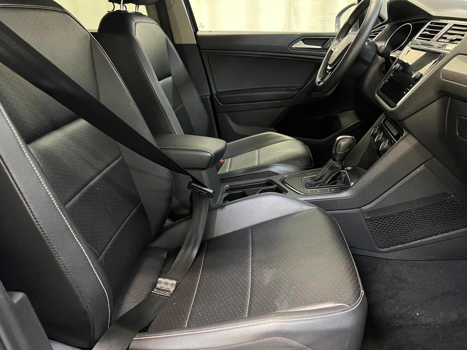 Thumbnail: 2021 Volkswagen Tiguan - 2
