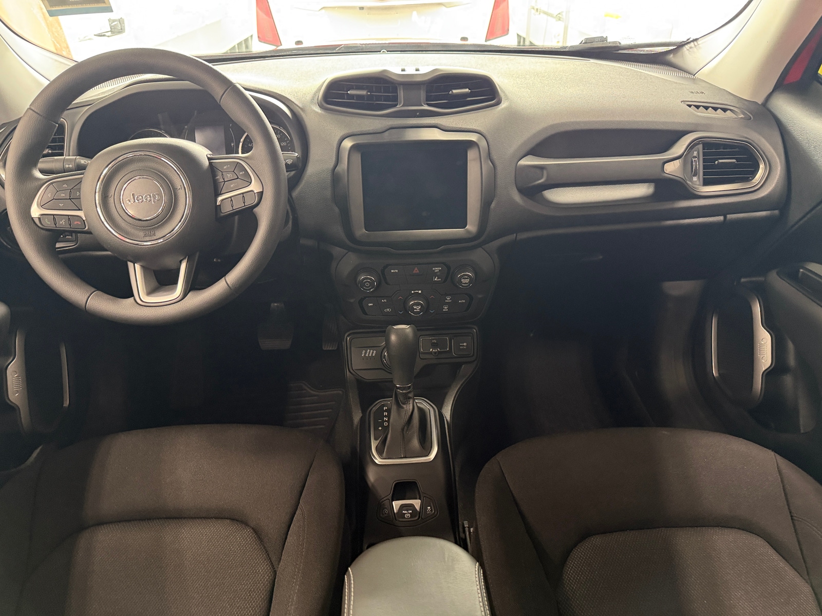Thumbnail: 2023 Jeep Renegade - 3