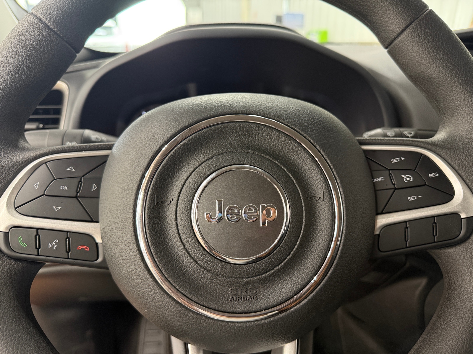 Thumbnail: 2023 Jeep Renegade - 5