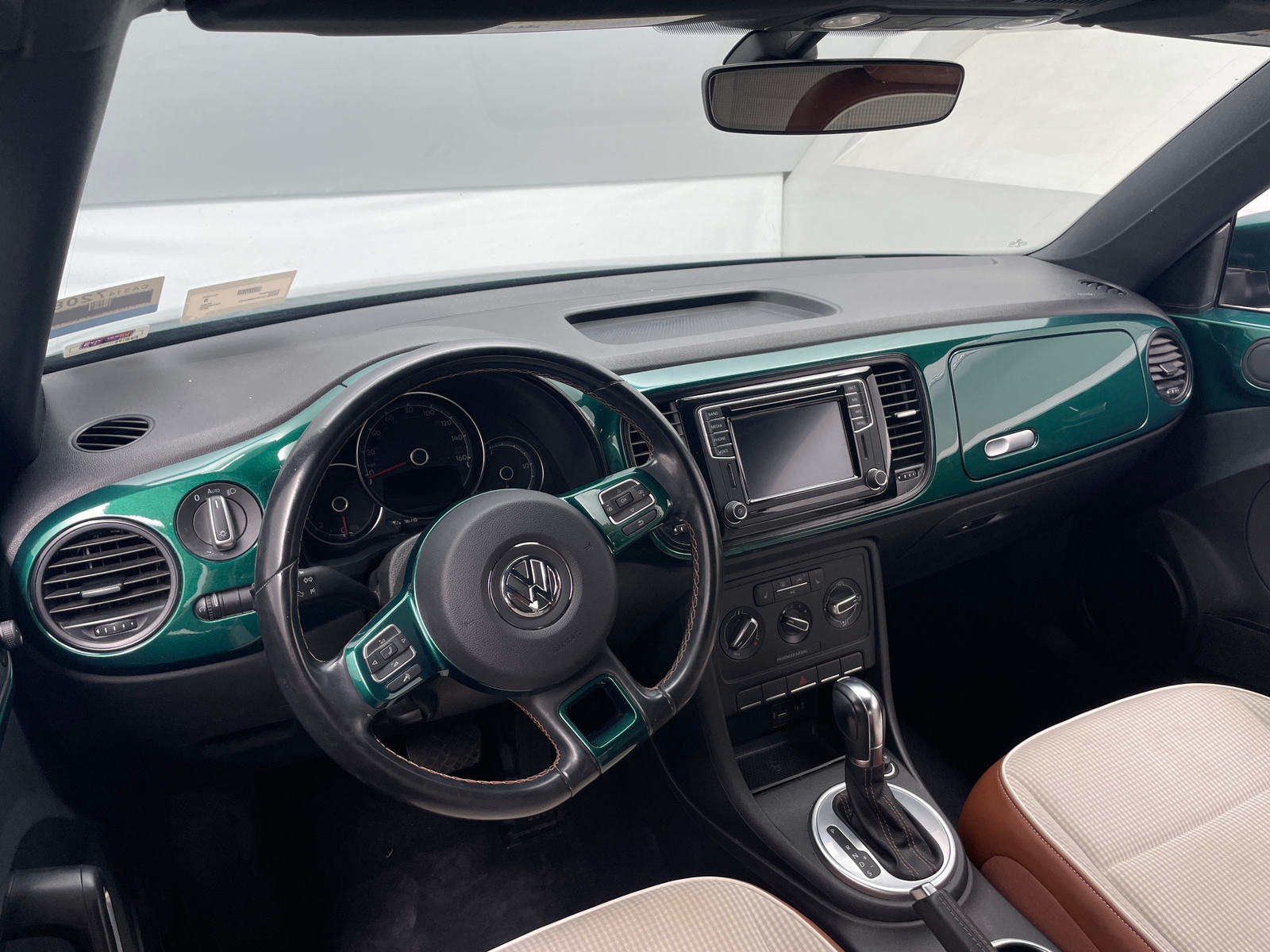 Thumbnail: 2017 Volkswagen Beetle - 3