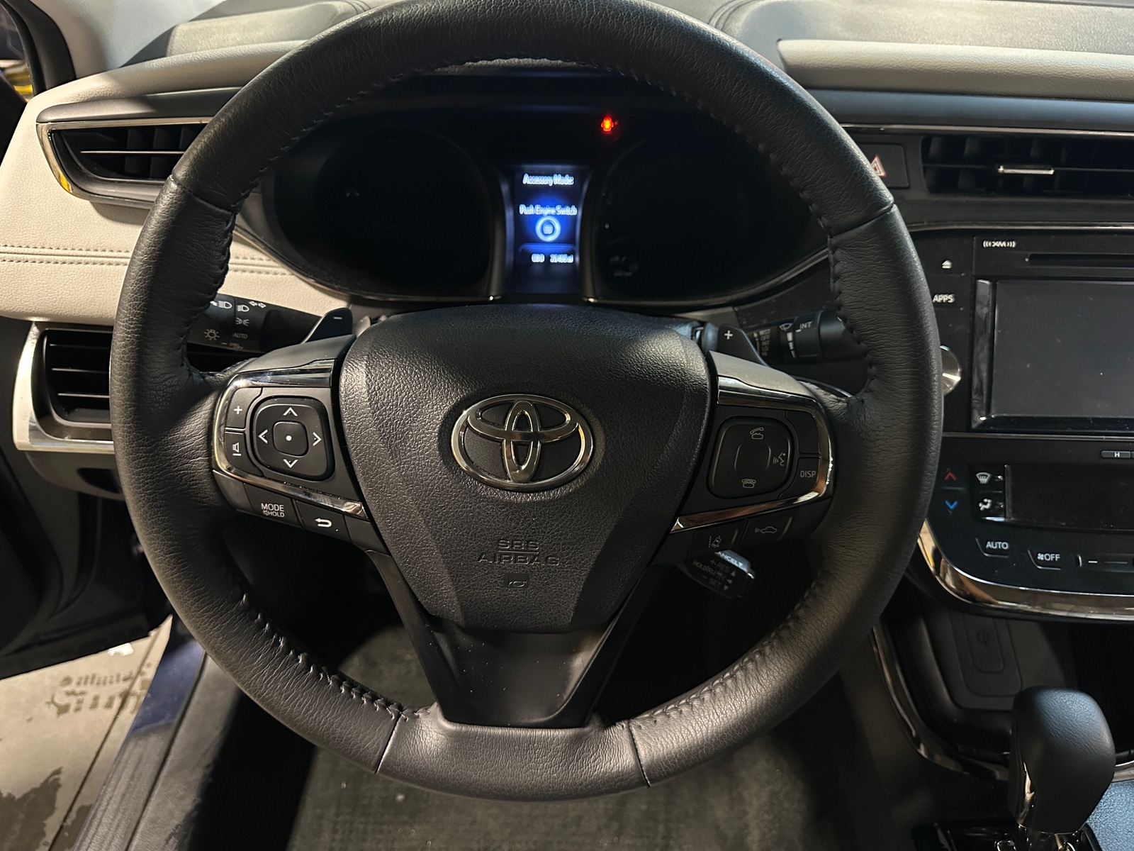 Thumbnail: 2018 Toyota Avalon - 4