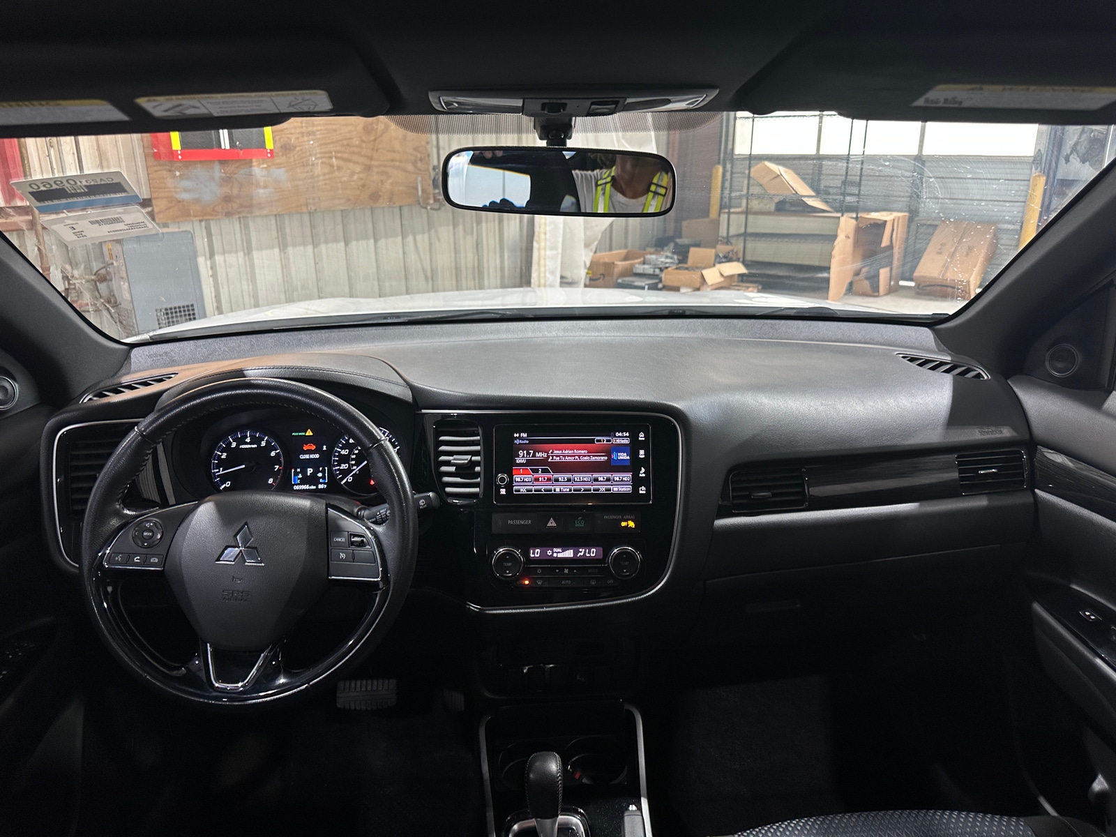 Thumbnail: 2018 Mitsubishi Outlander - 3