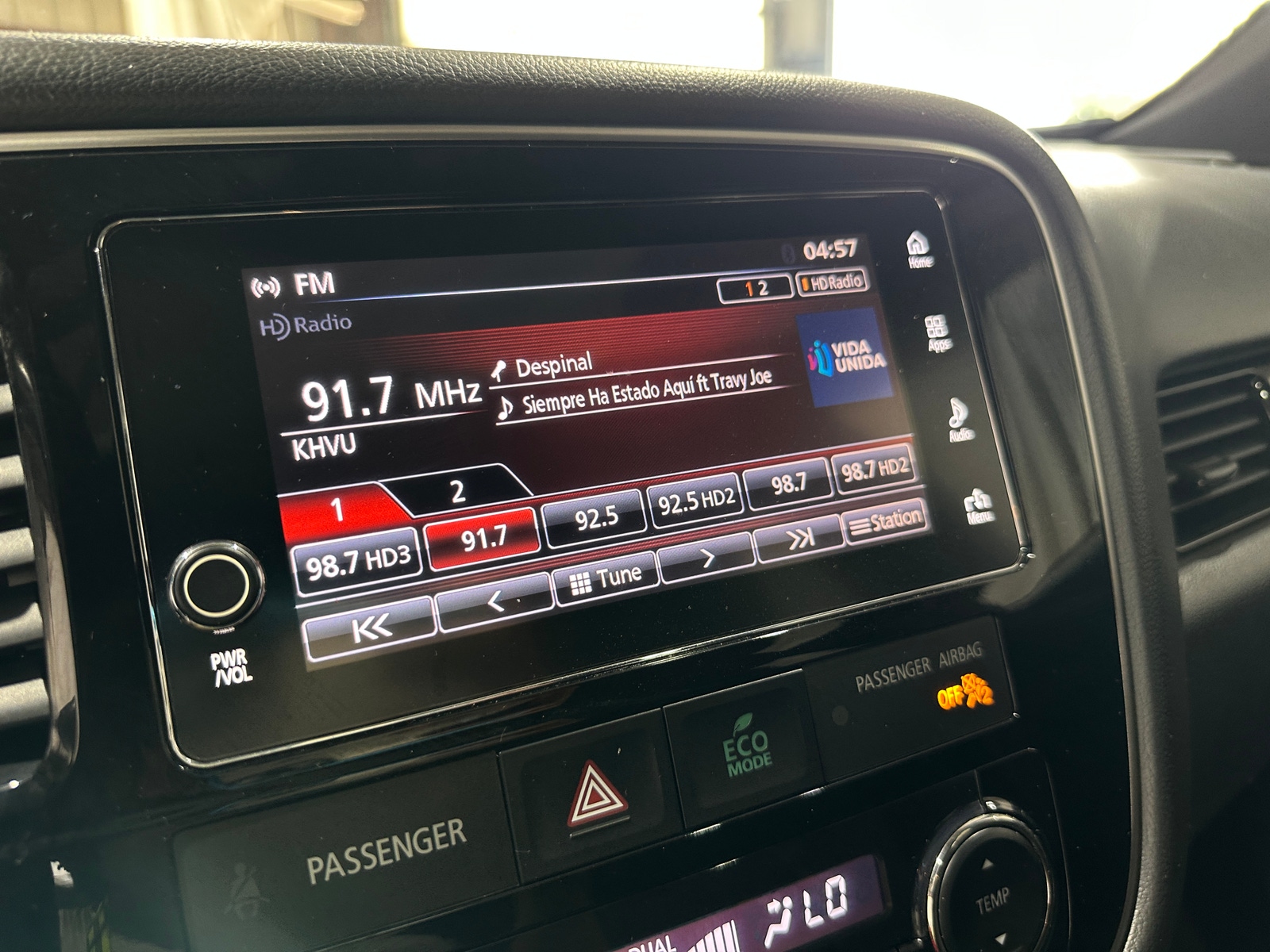 Thumbnail: 2018 Mitsubishi Outlander - 4