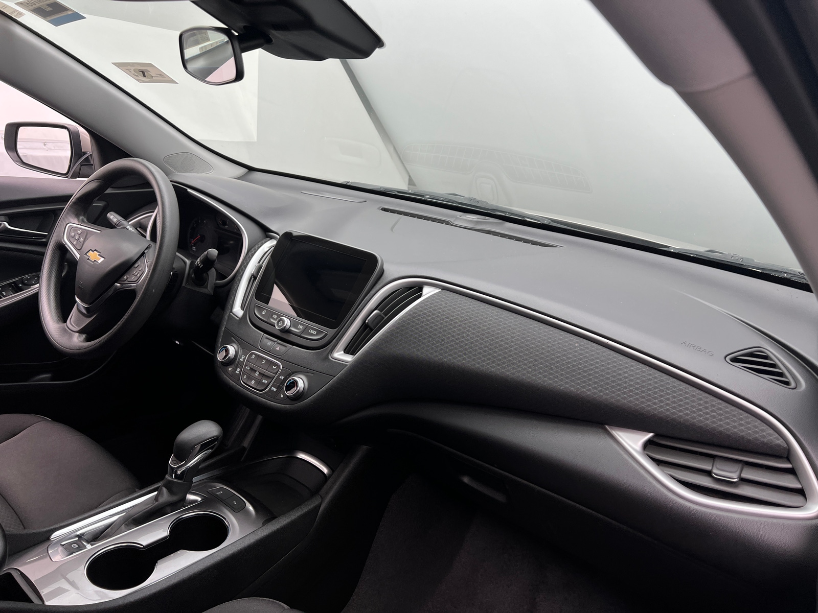 Thumbnail: 2024 Chevrolet Malibu - 3