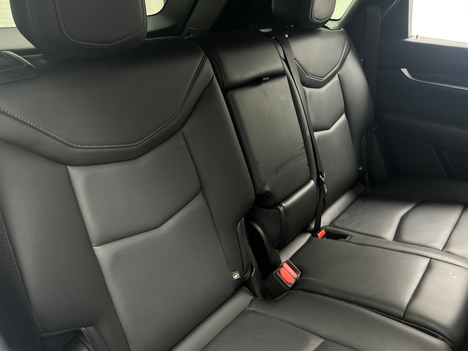 Thumbnail: 2023 Cadillac XT5 - 5