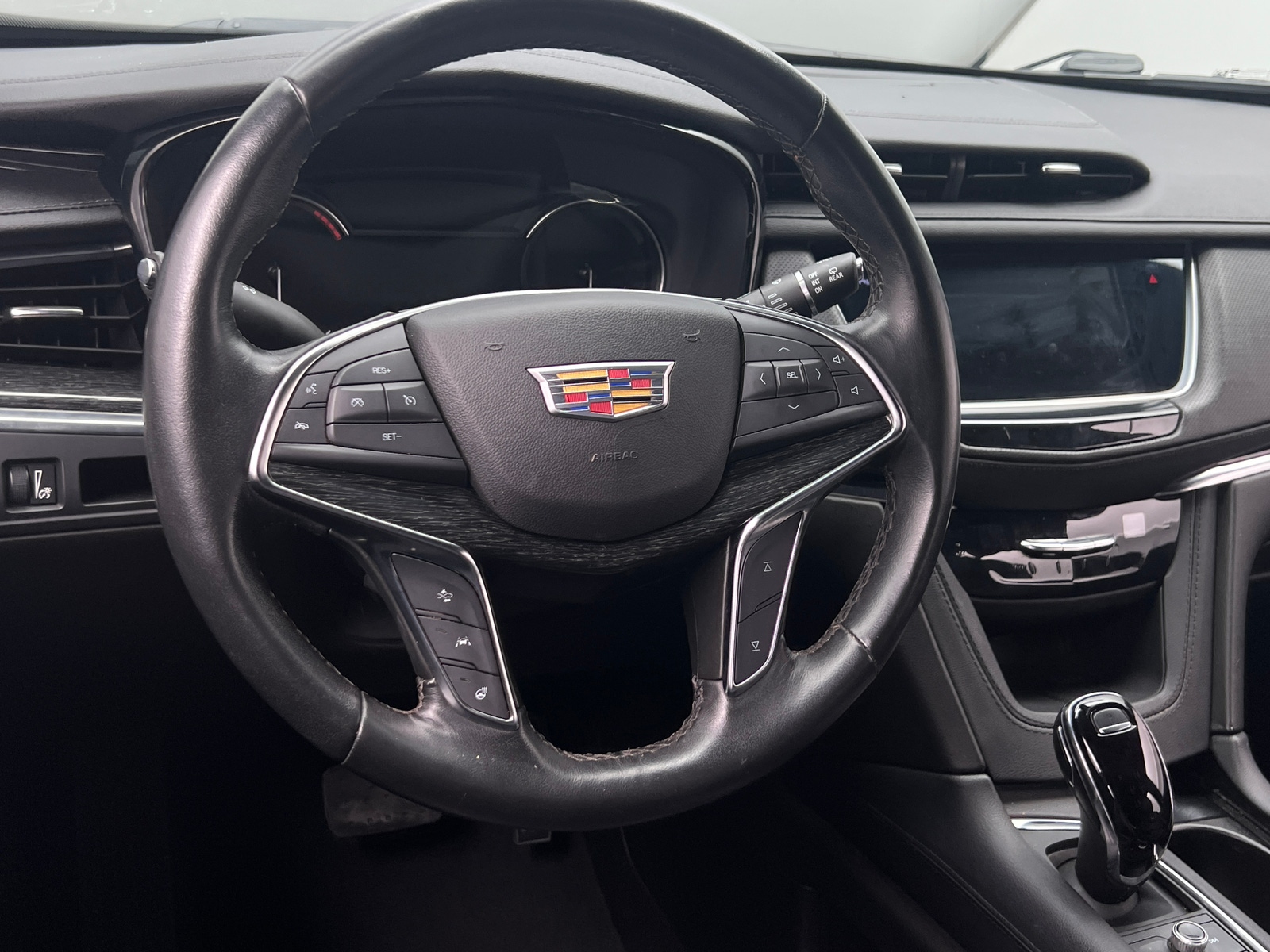 Thumbnail: 2023 Cadillac XT5 - 4