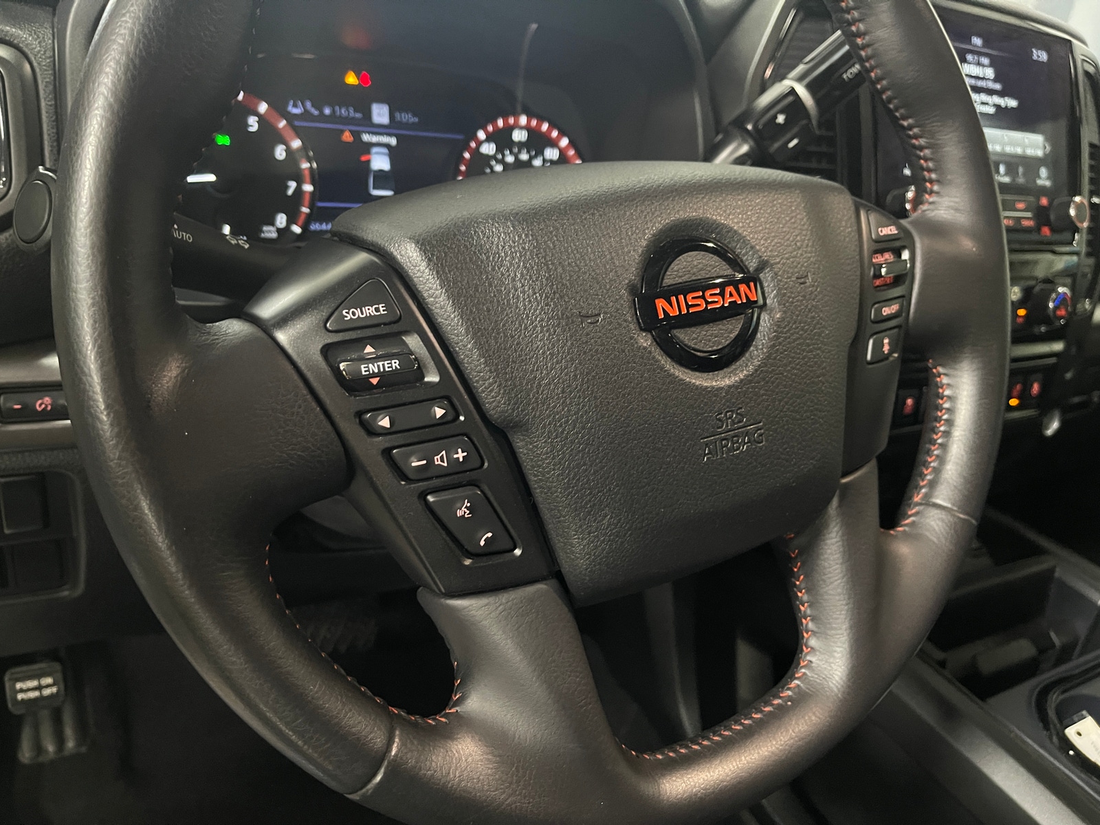 Thumbnail: 2022 Nissan Titan - 5
