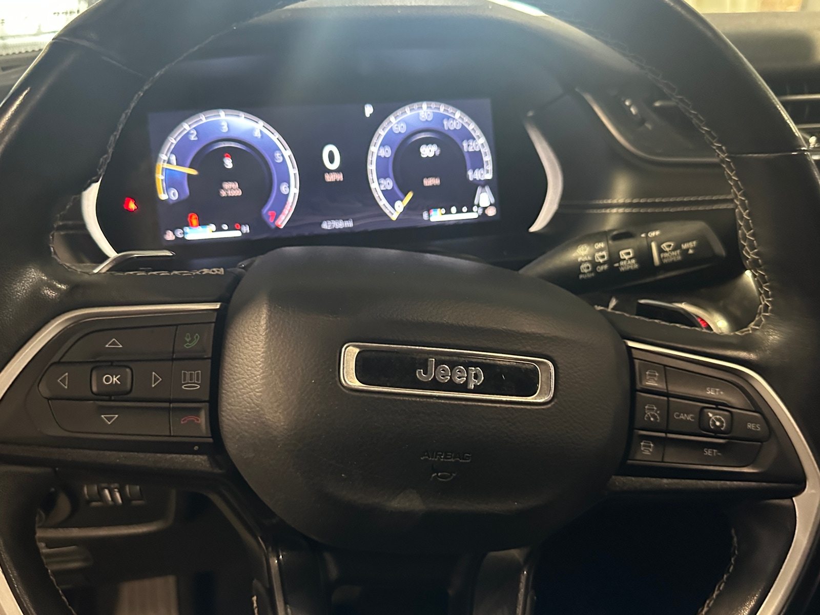 Thumbnail: 2022 Jeep Grand Cherokee L - 4